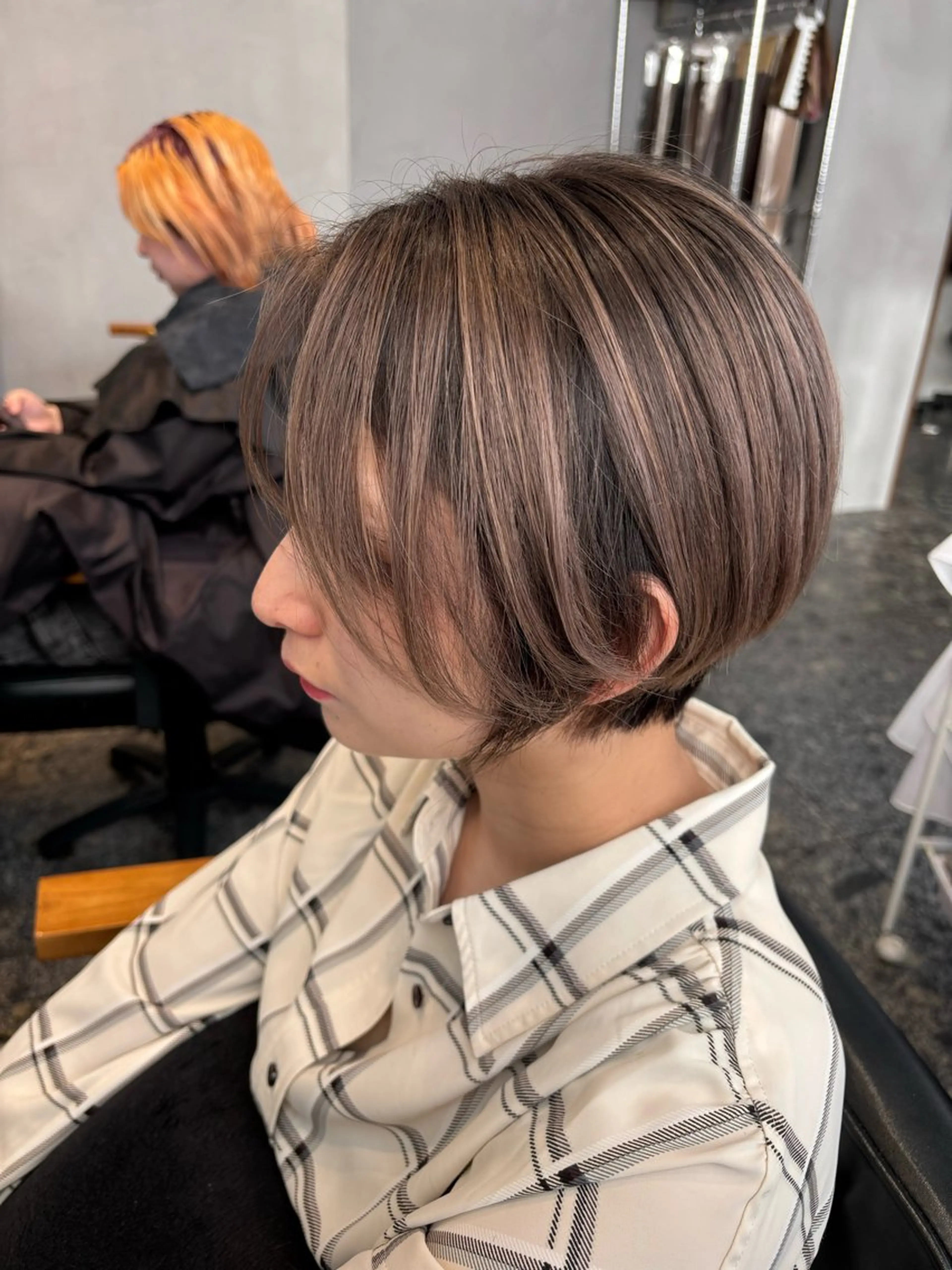 ショート ヘアカラー トリートメント 髪質改善・ハイトーン 🌈SENAのヘアスタイル