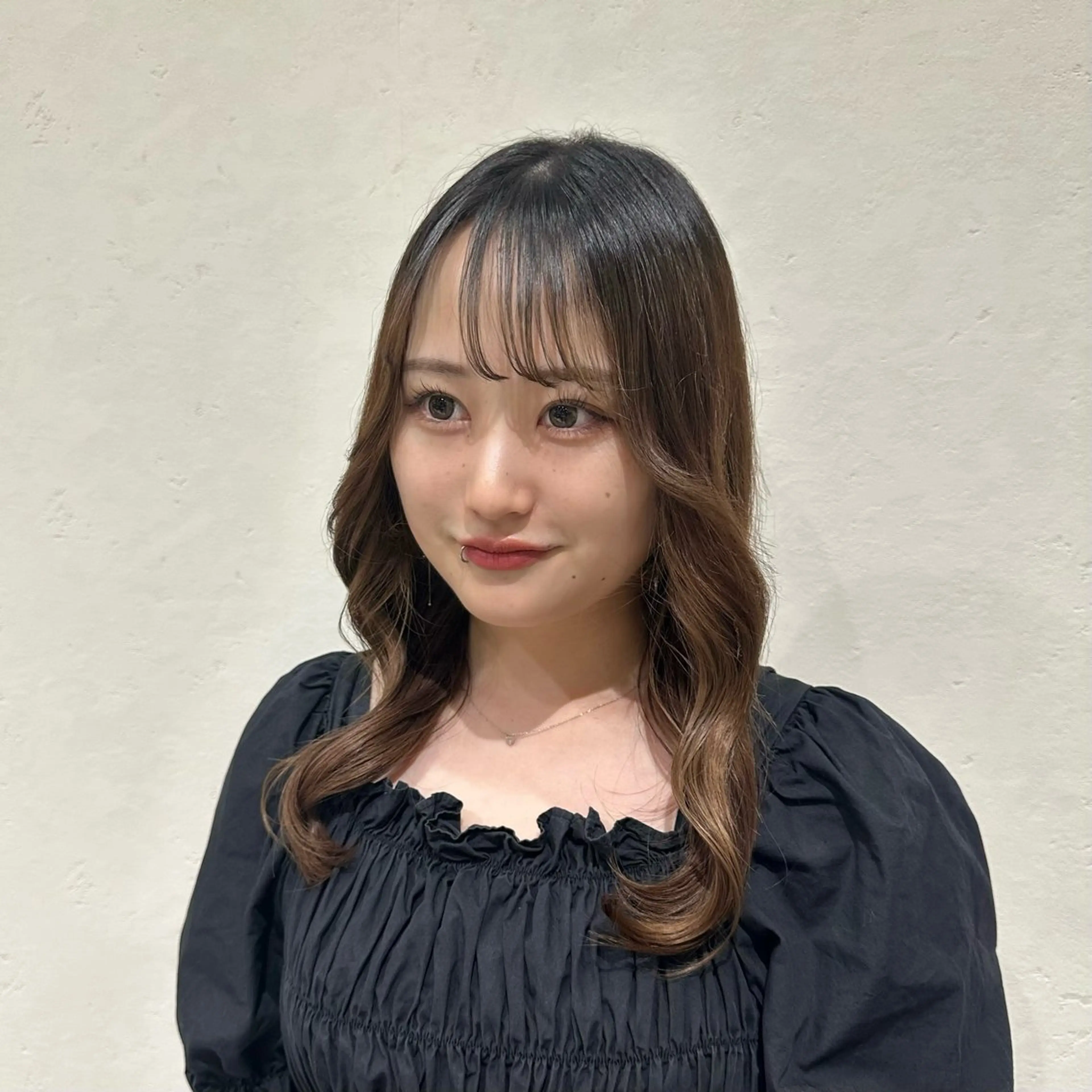 ミディアム ʀɪɴᴀ / 透明感カラー 🪄のヘアスタイル