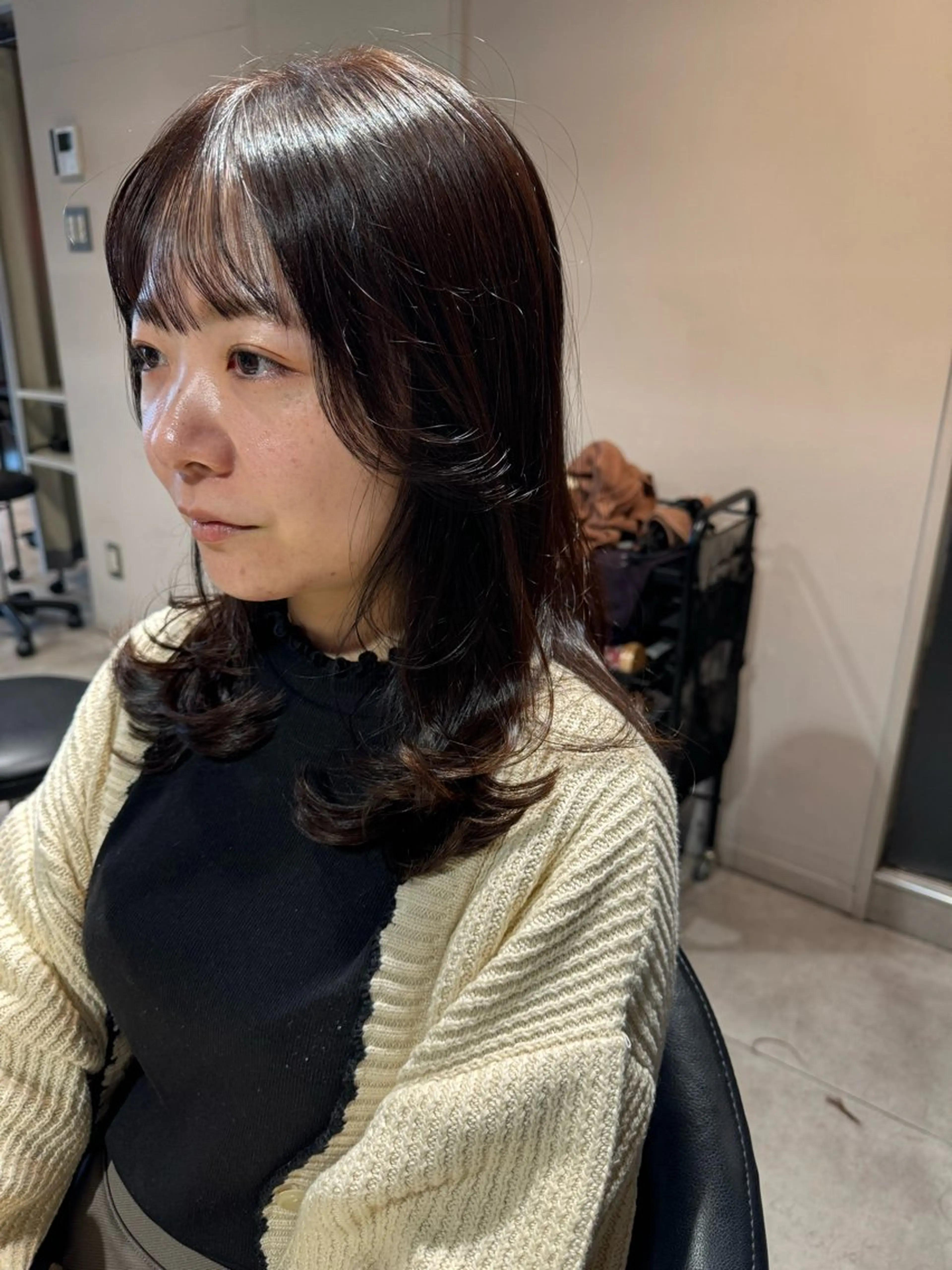 ミディアム カット 似合う髪型が 分からない方へのヘアスタイル
