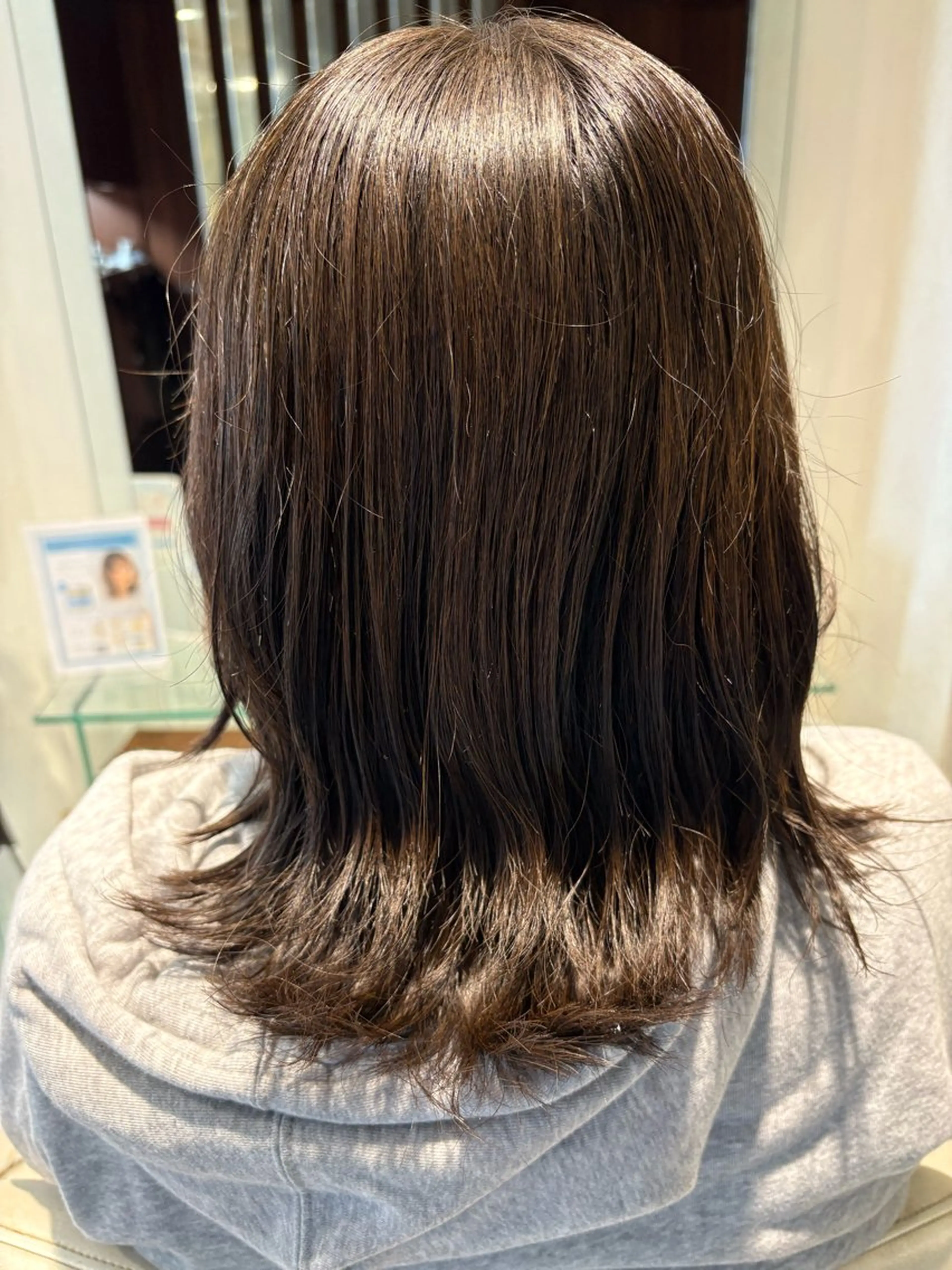 セミロング ヨウコ YOKOのヘアスタイル