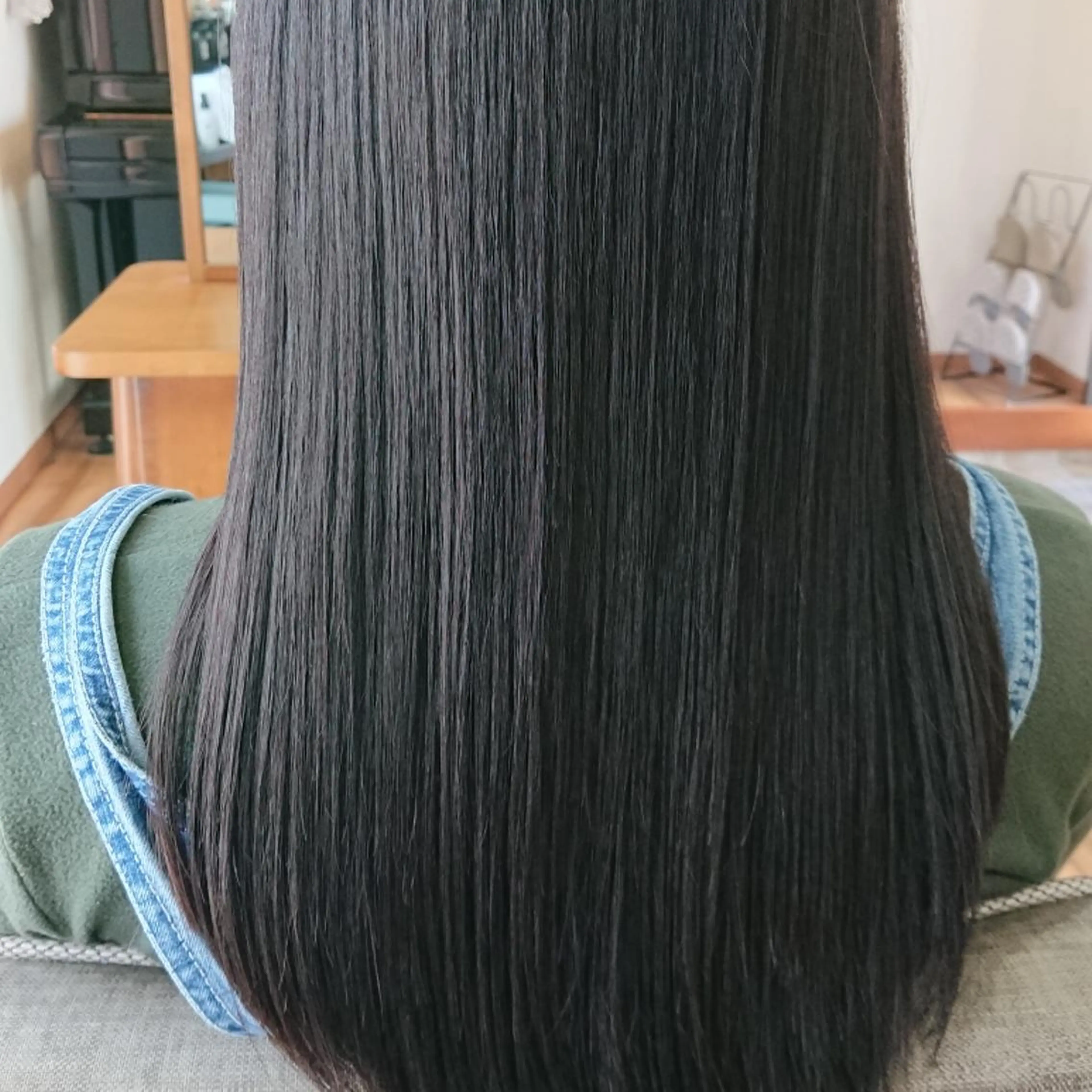 セミロング 髪質改善 縮毛矯正 crea   芦田 武栄のヘアスタイル