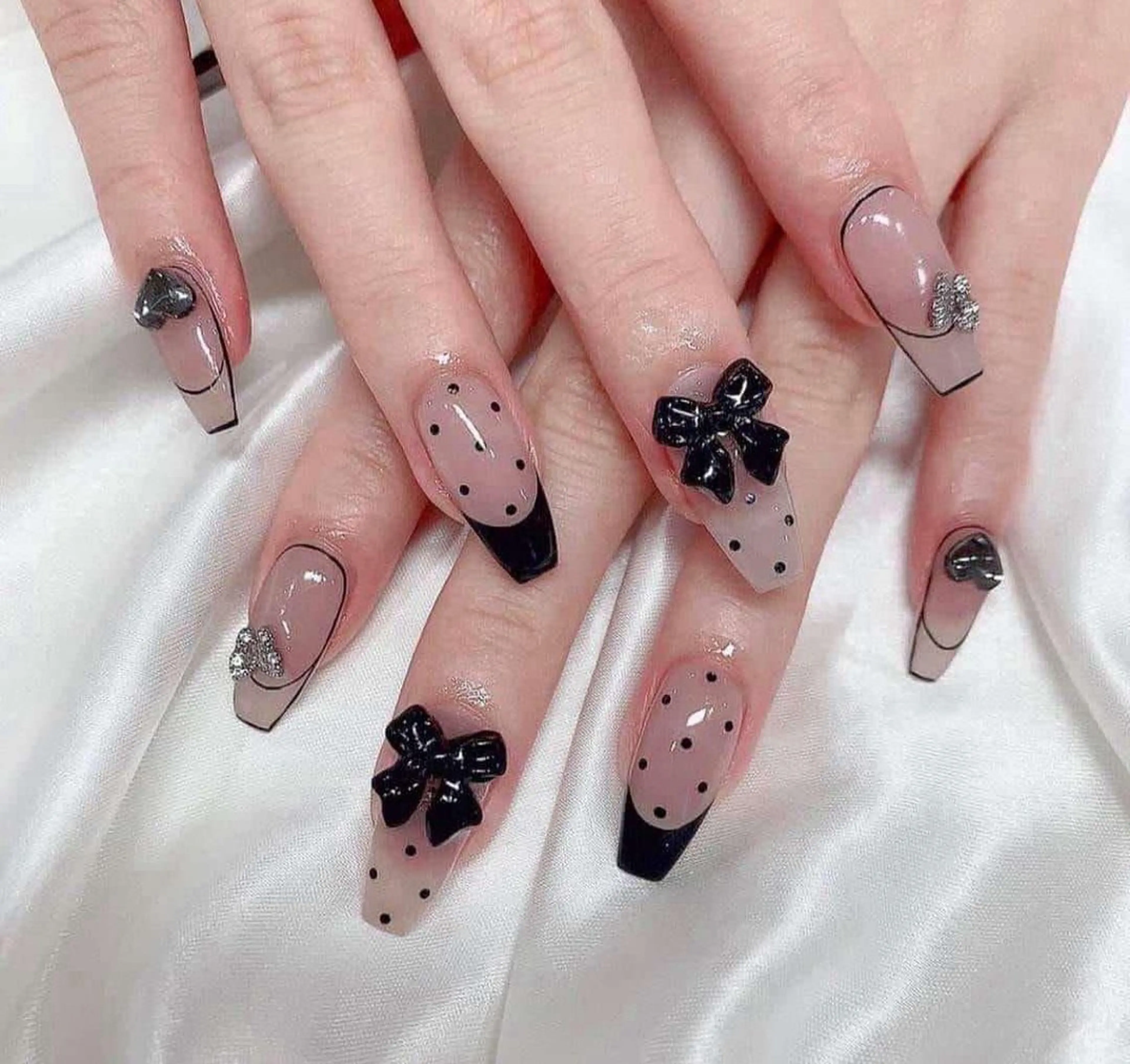 ネイル 長さ出し グラデーション キラキラネイル マグネットネイル ミラーネイル Lee Nails チップ長さだし専門店のネイルデザイン