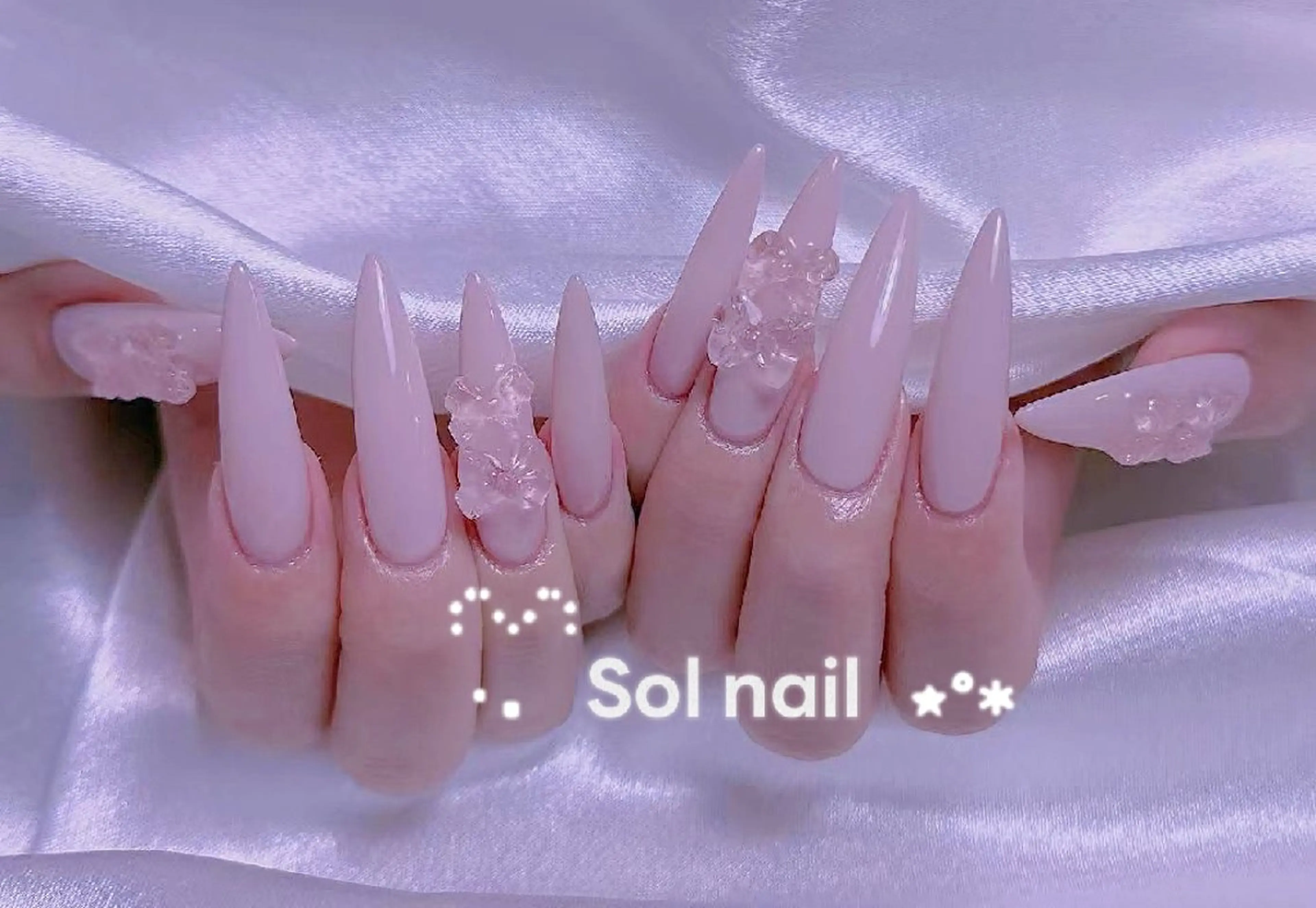ネイル ハンドネイル ハンドケア Sol Nail ミネのネイルデザイン