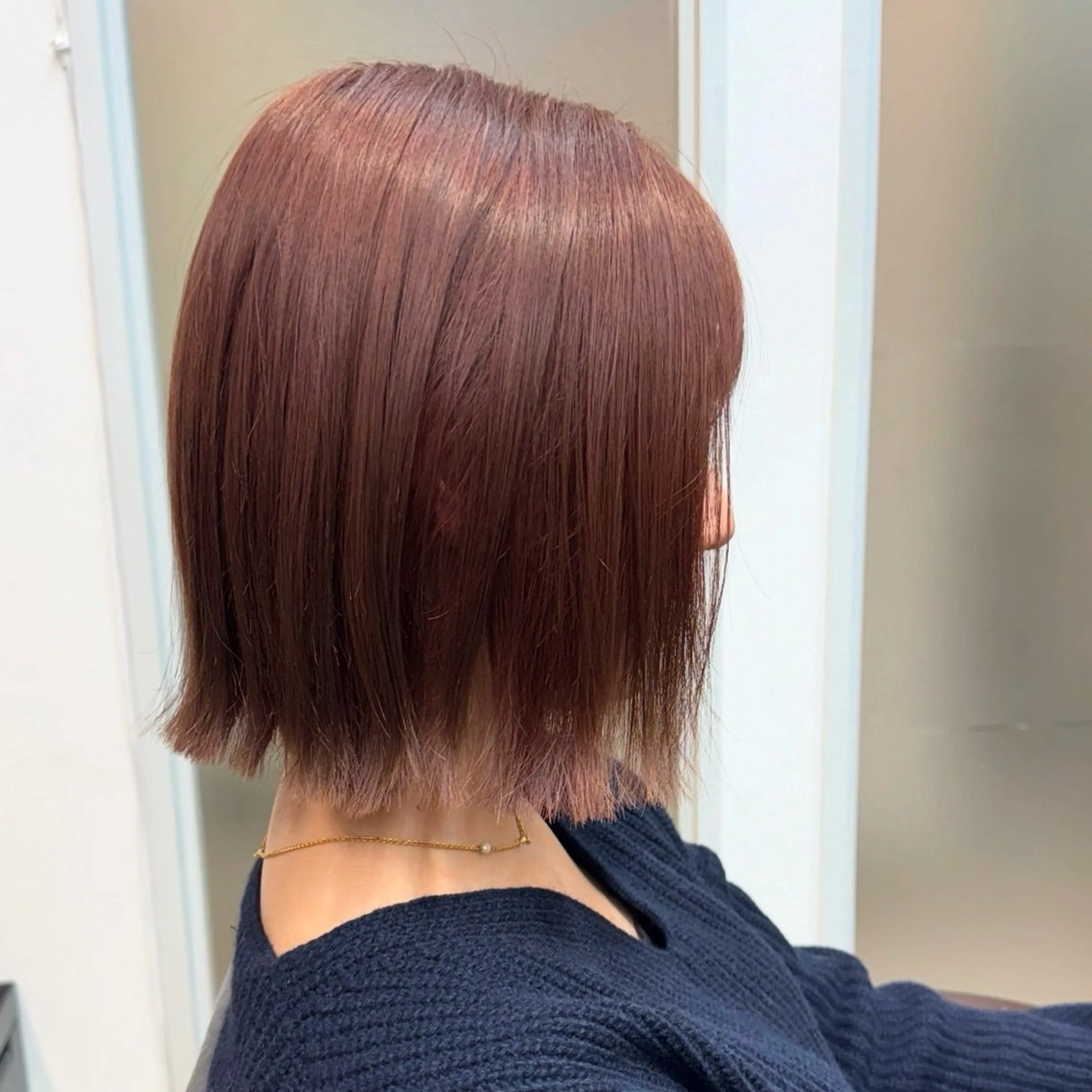 ショート ピンクブラウン ボブ 外ハネヘア たぴ。ぱつっとボブ/ つや髪🍒髪質改善のヘアスタイル