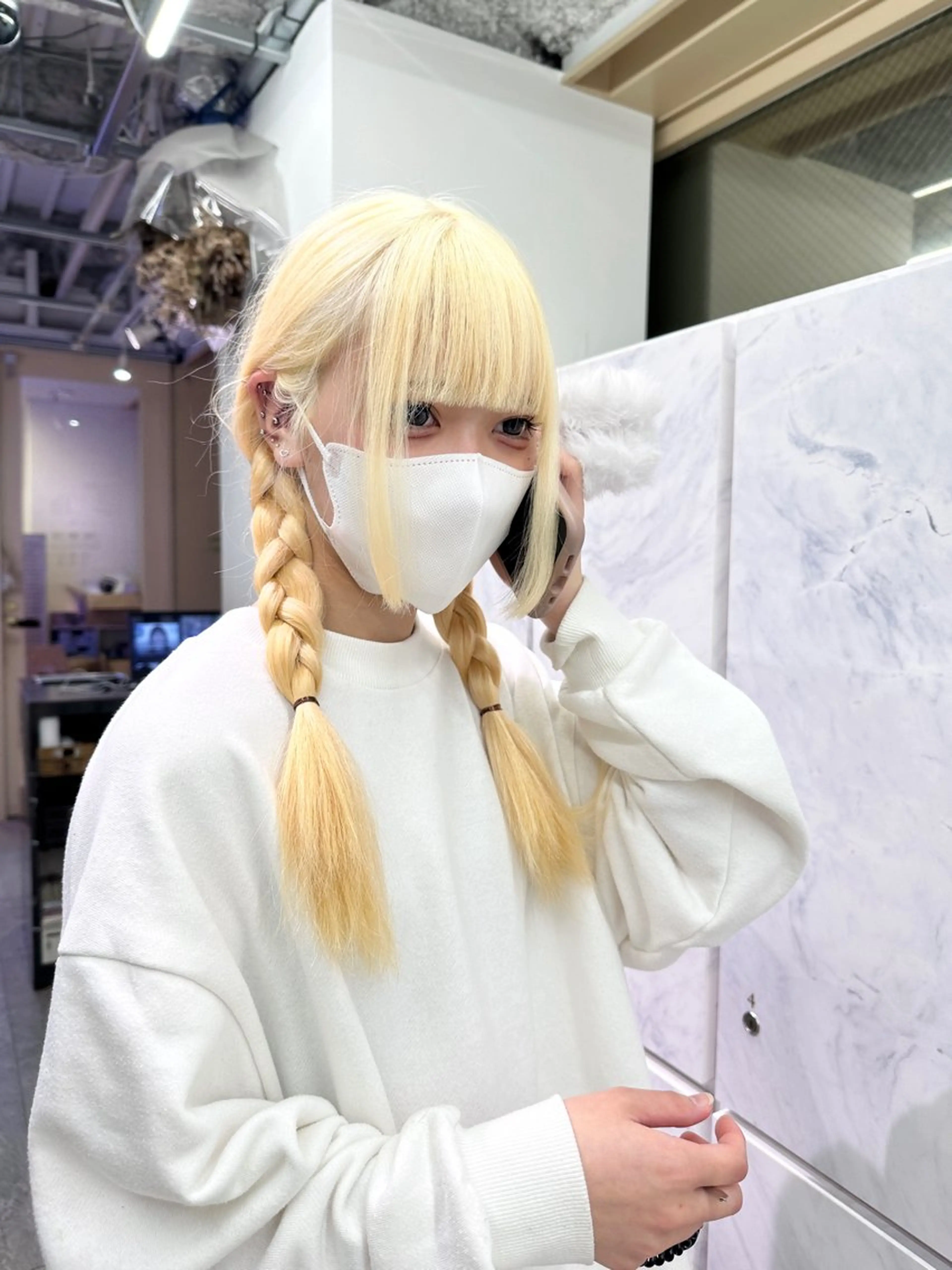 セミロング カラー ブロンド ハイトーンカラー ヘアカラー トリートメント ❄️💛エクステ ブリーチ❄️yukiのヘアスタイル