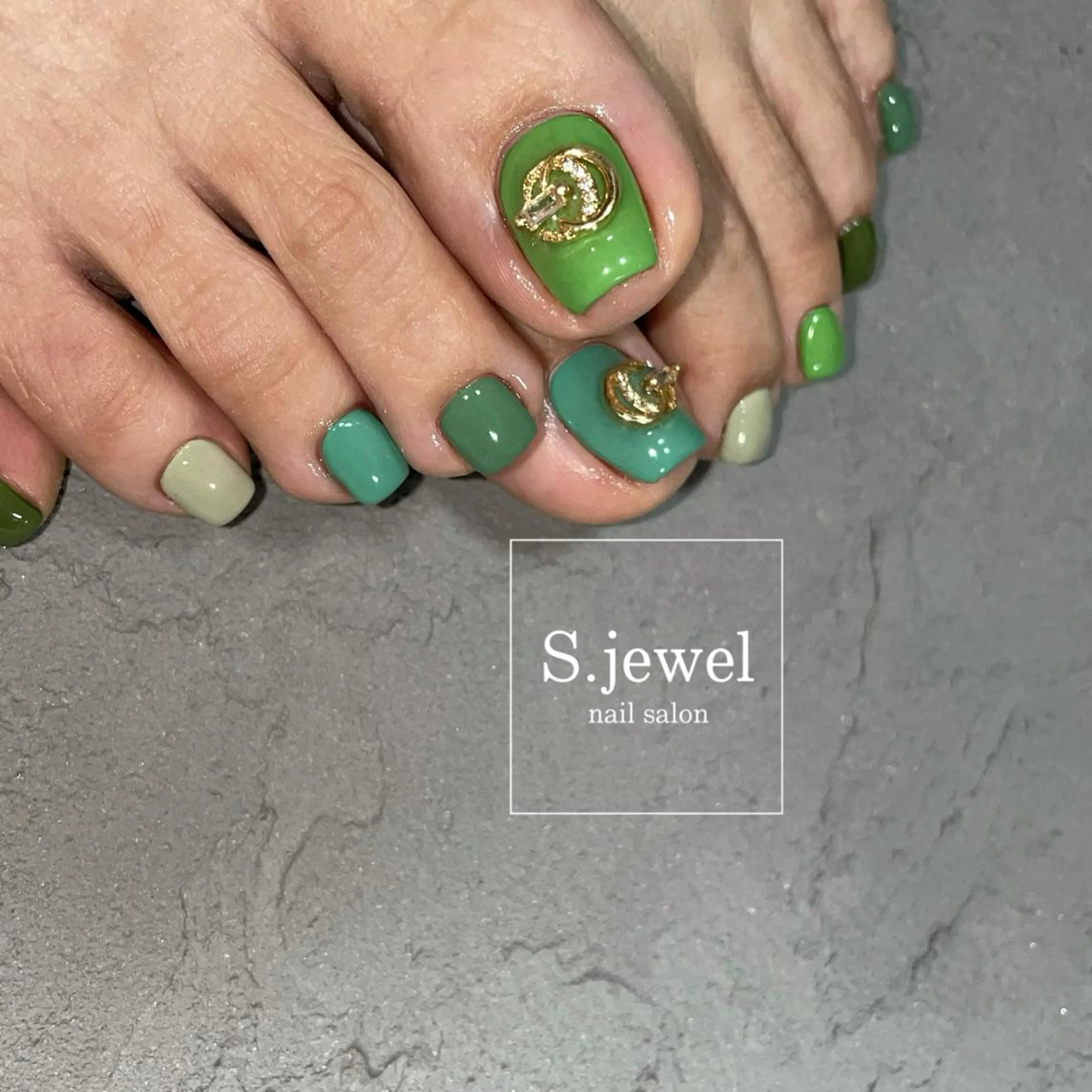 ネイル S. JEWELのネイルデザイン