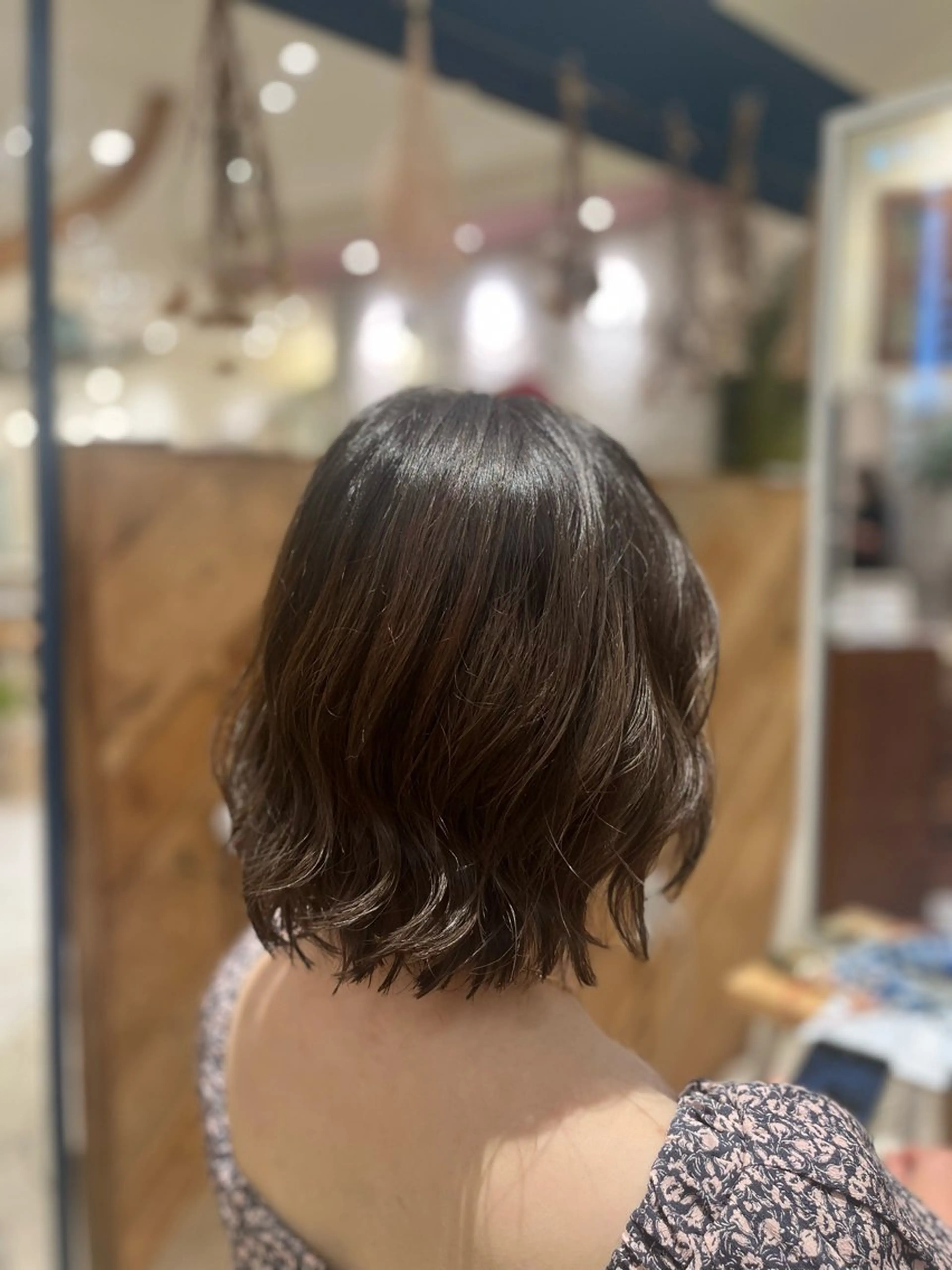 ミディアム カラー ボブ カット 🧡艶髪・ゆるふわ style💛ミユのヘアスタイル