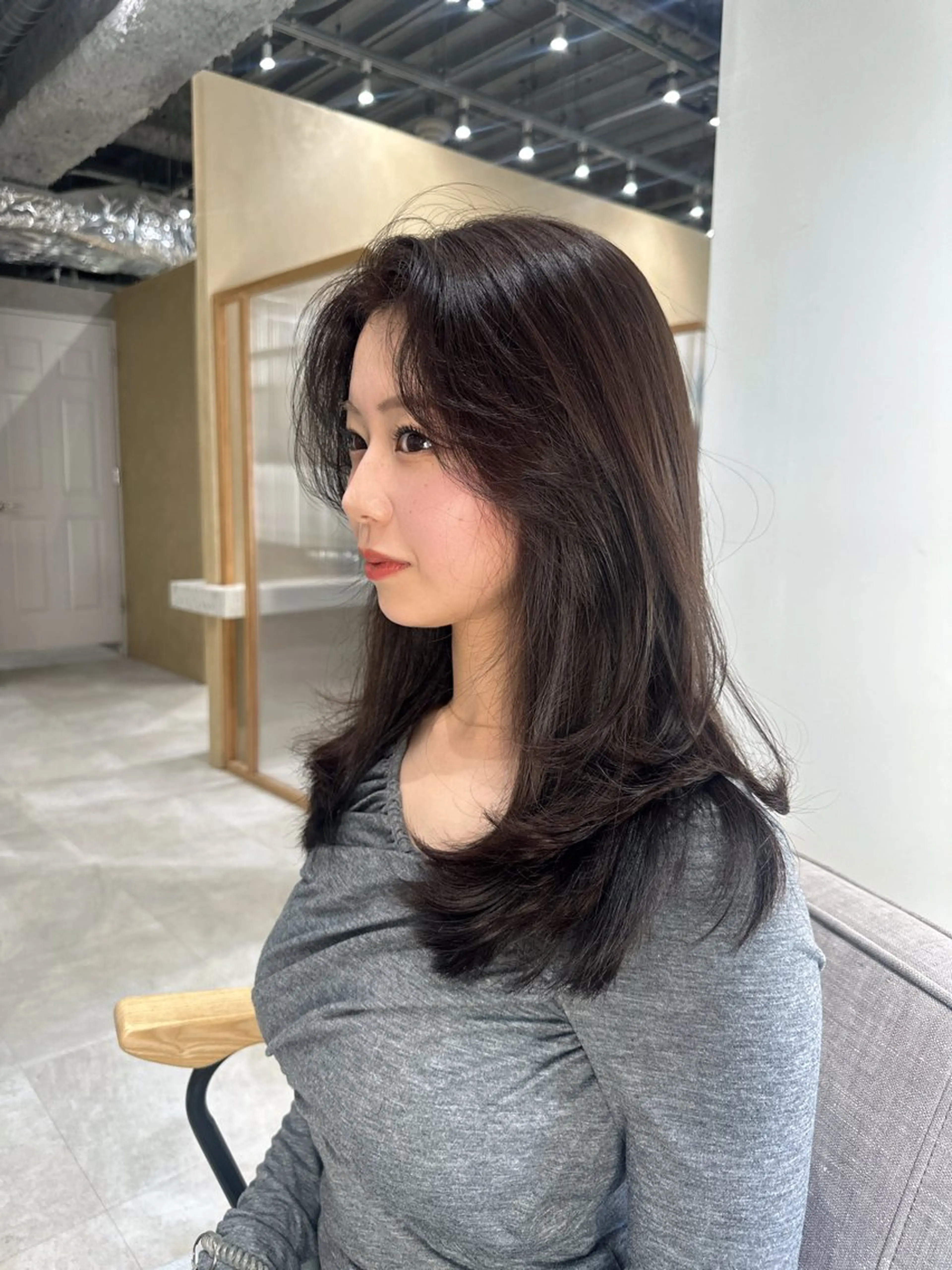 ミディアム カラー レイヤーカット 中韓style 💄🤍愛子🇨🇳のヘアスタイル