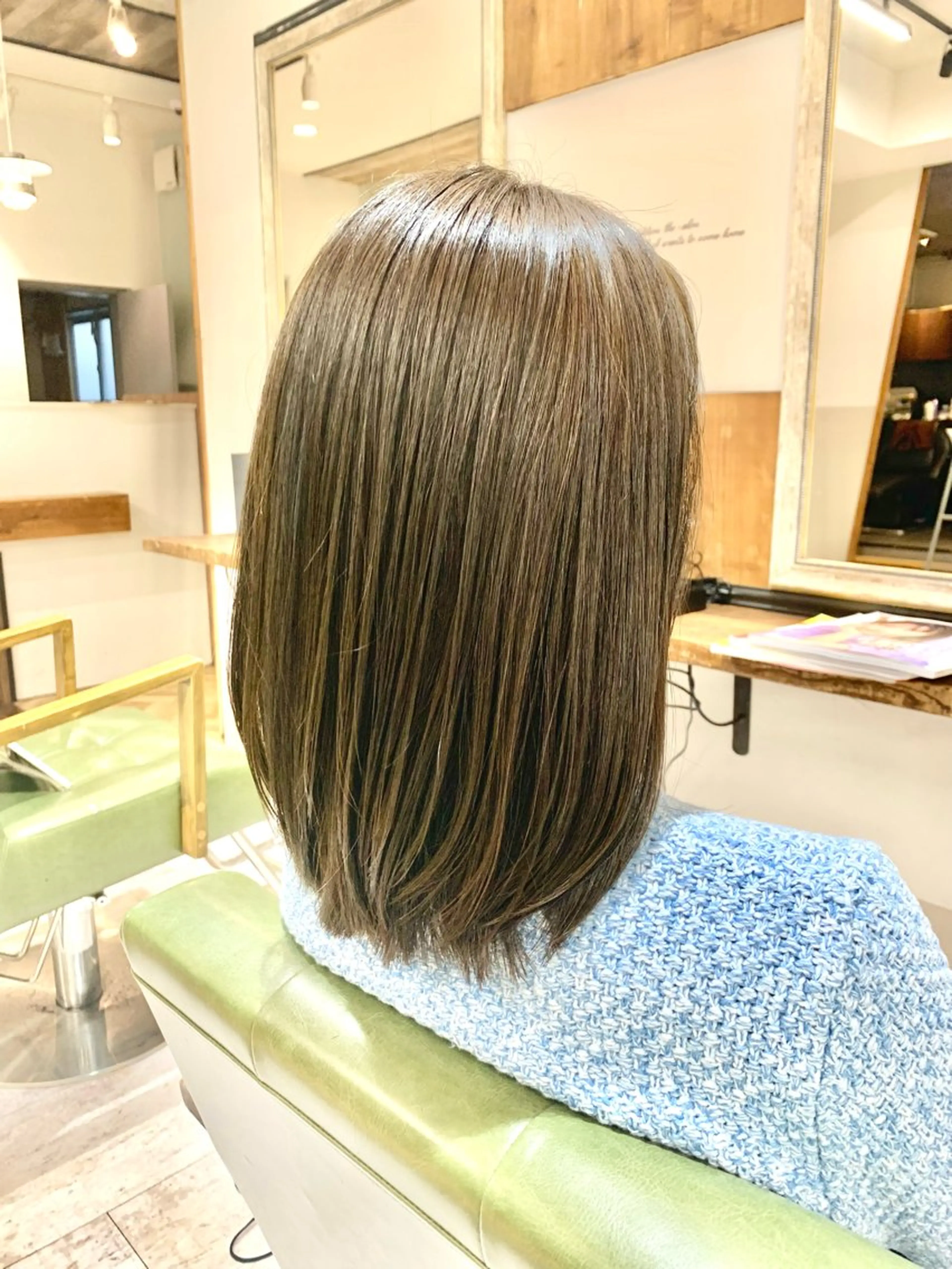 ミディアム カラー rinrin 天文館のヘアスタイル