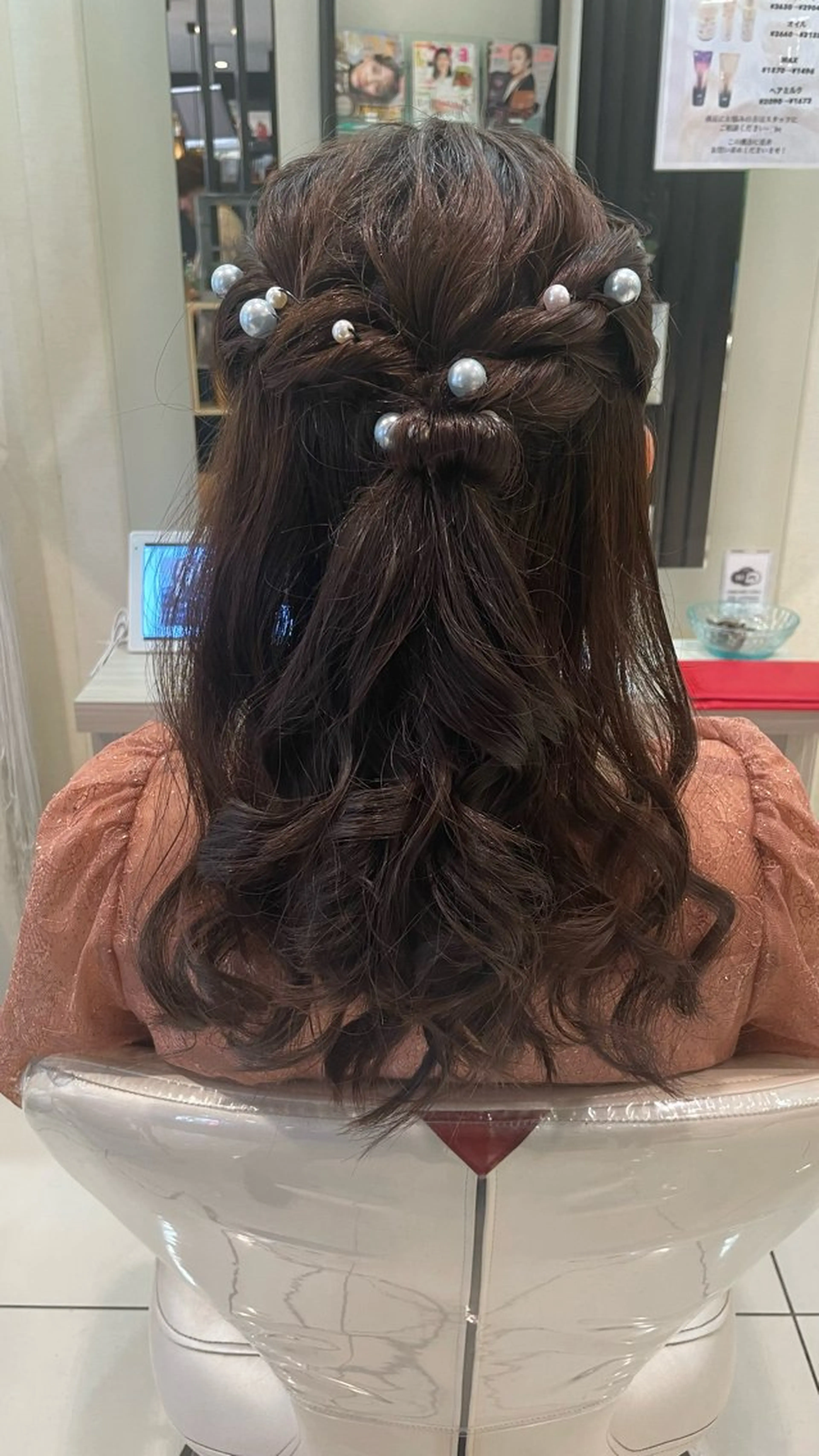 ヘアアレンジ ハーフアップ 🎨 SHIORI🥀のヘアスタイル