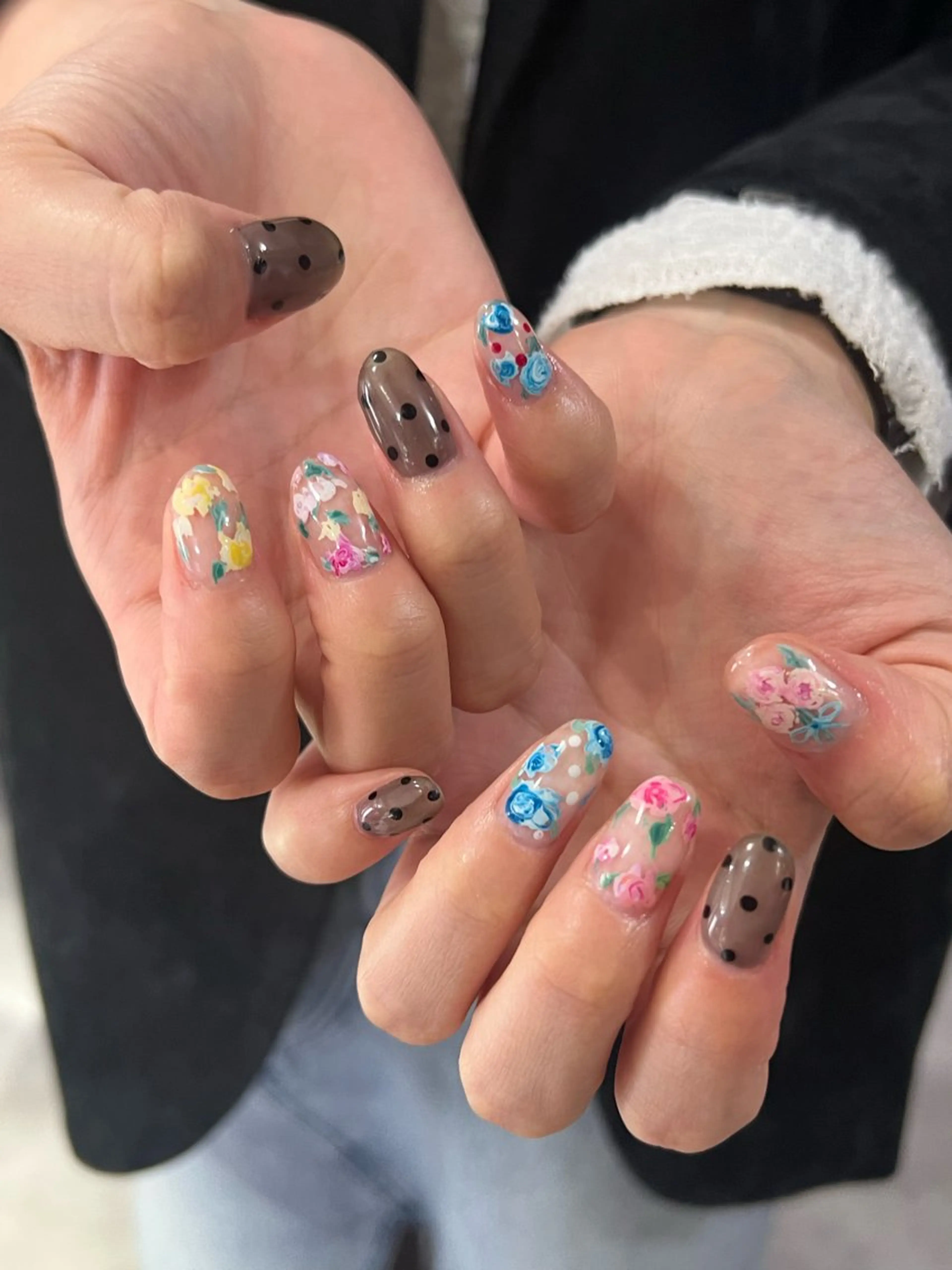ネイル ハンドネイル Hata nail 🎀個性派ニュアンスのネイルデザイン