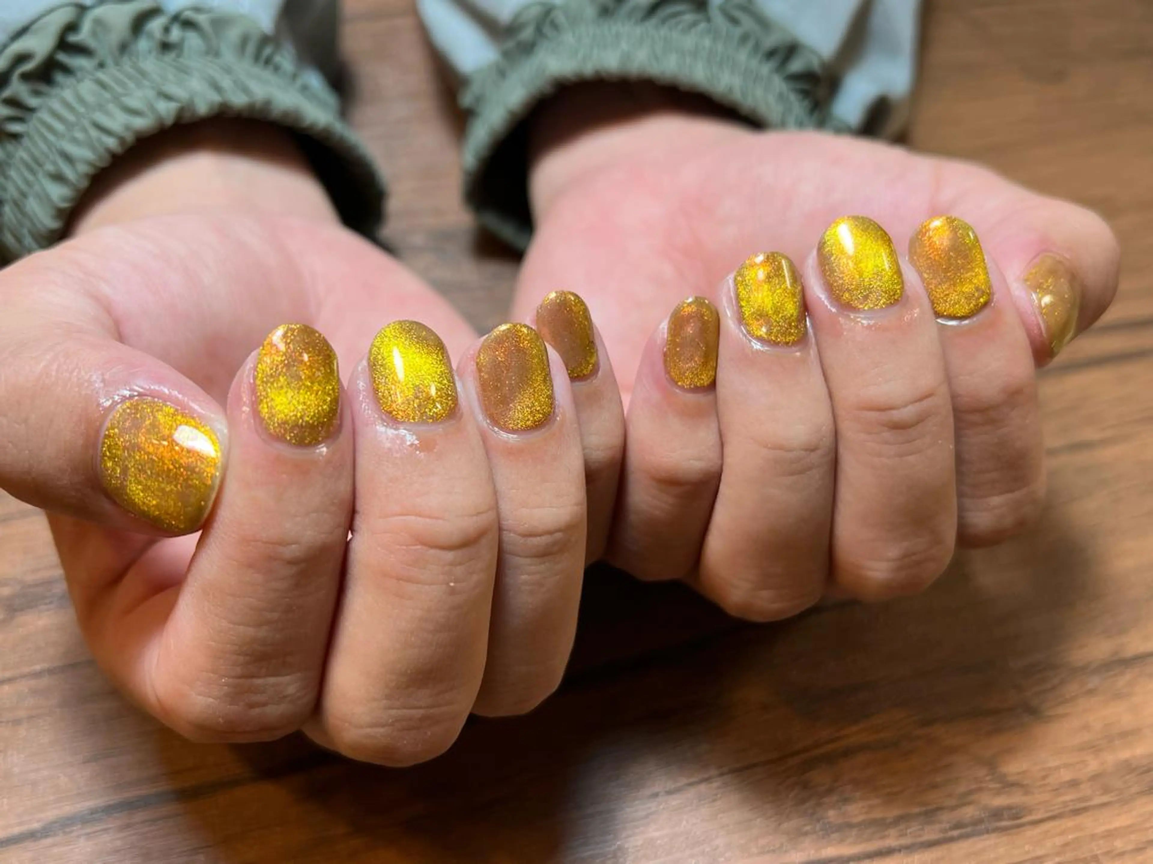 細かい粒子に惚れ惚れ🌟【マグネットワンカラー】※ケア付き/色変えOK🎨の写真