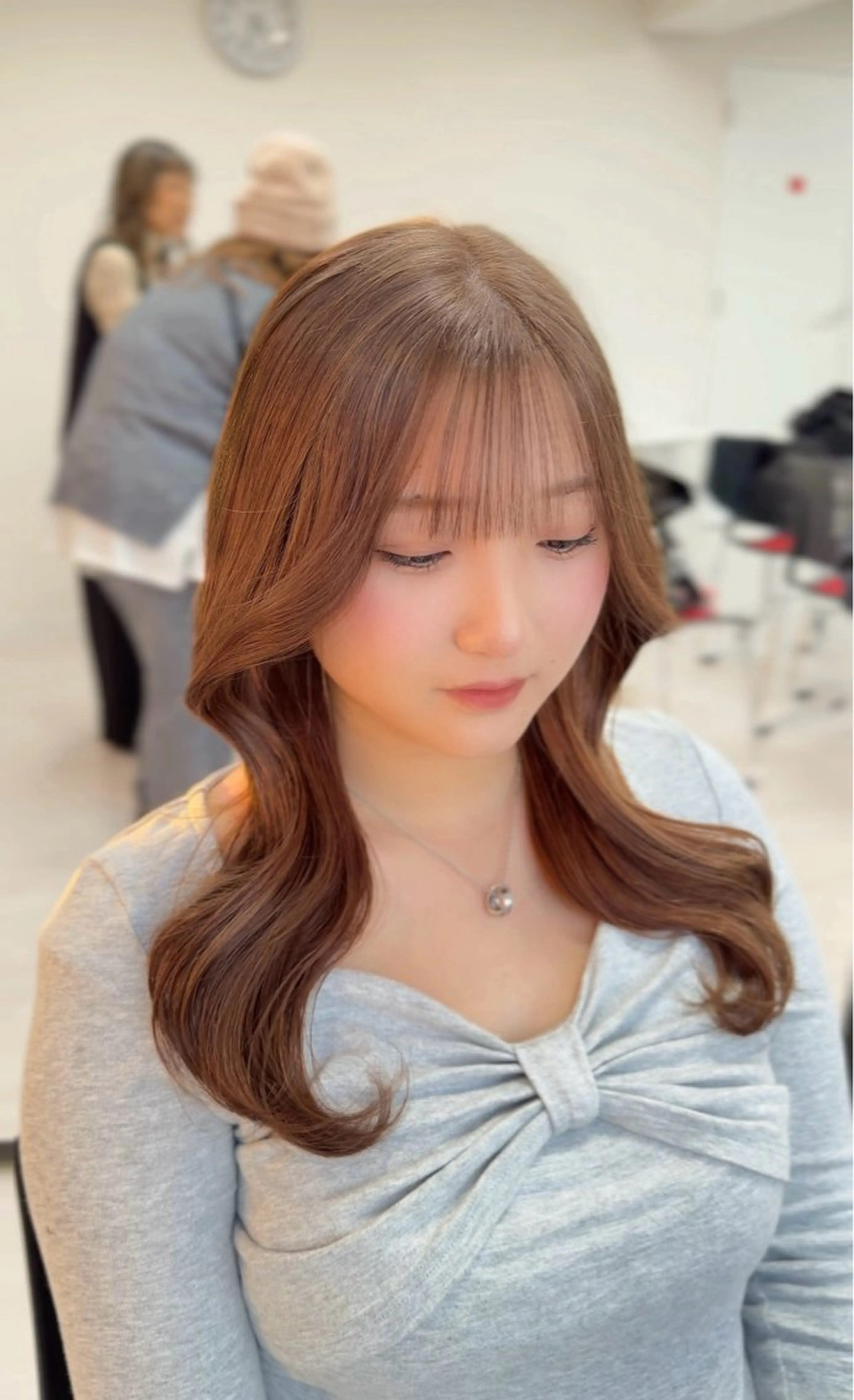 セミロング カラー カット ヘアカラー トリートメント honoka/レイヤ ー/艶感カラー/韓国のヘアスタイル