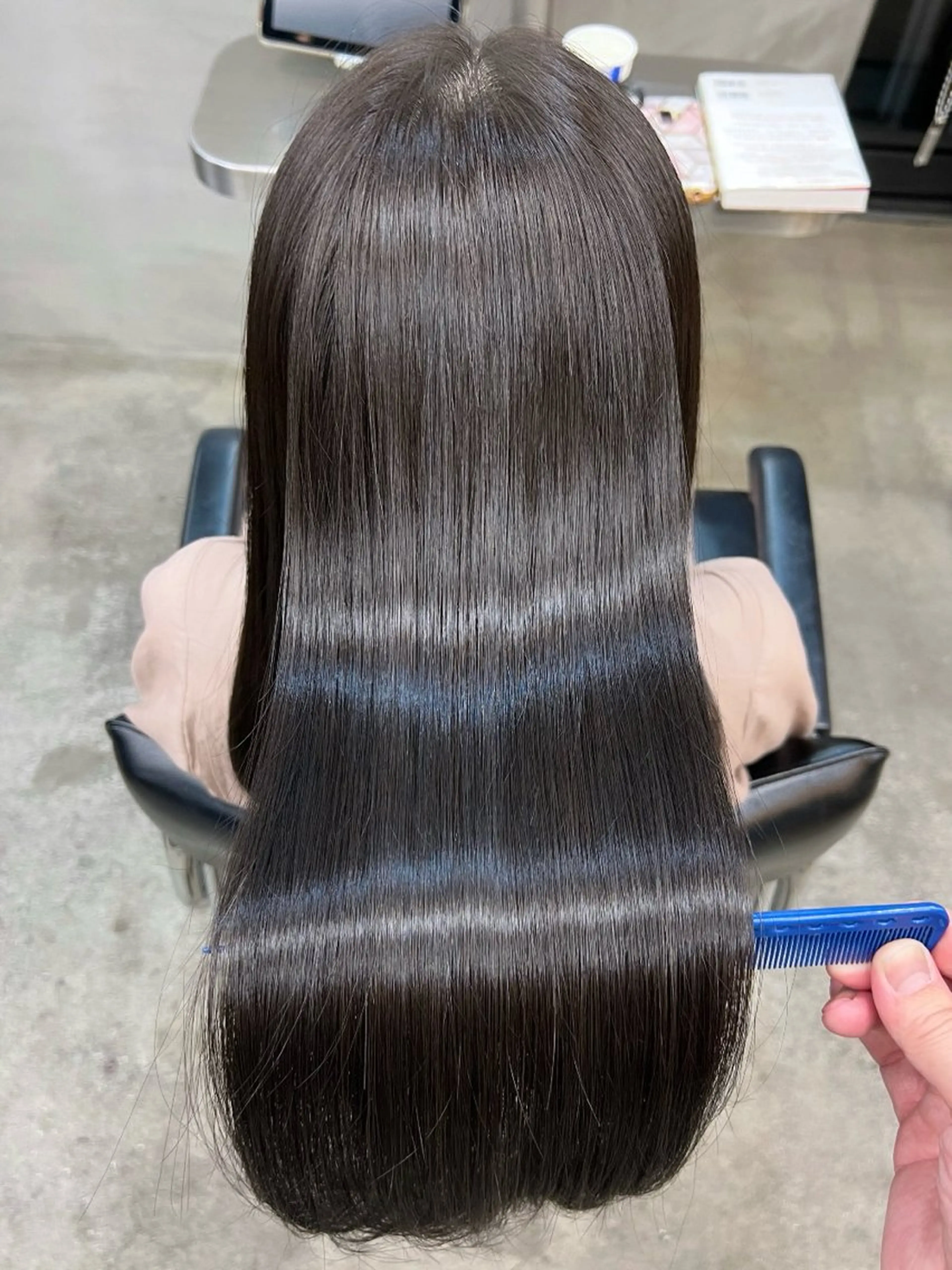 ロング カラー ブラウンカラー 髪質改善 前髪/顔まわりカット 艶髪/髪質改善/縮毛のヘアスタイル