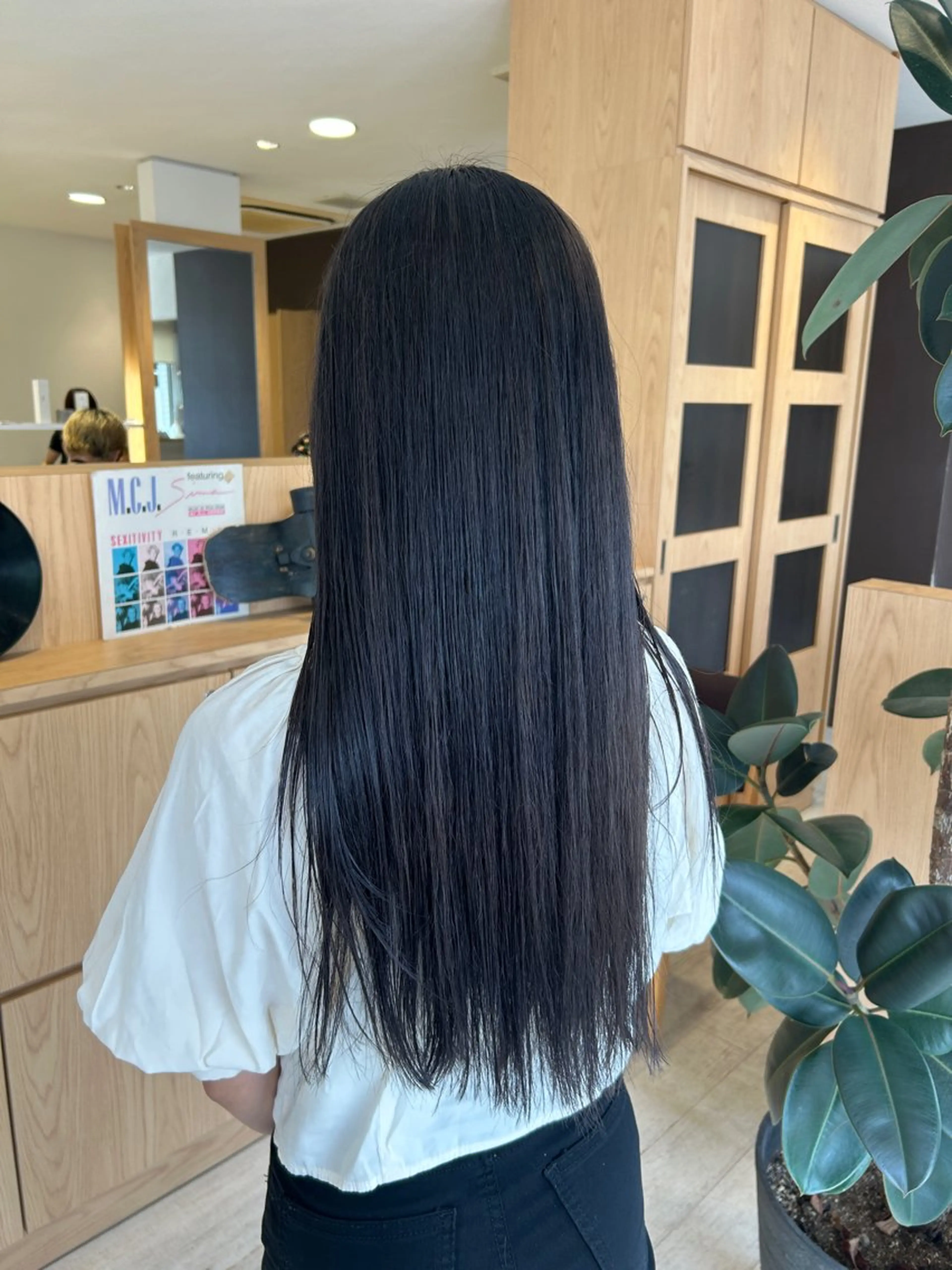 ロング カラー カット ヘアカラー トリートメント sept.【セプト】所属・Hattori Ryukiのヘアスタイル