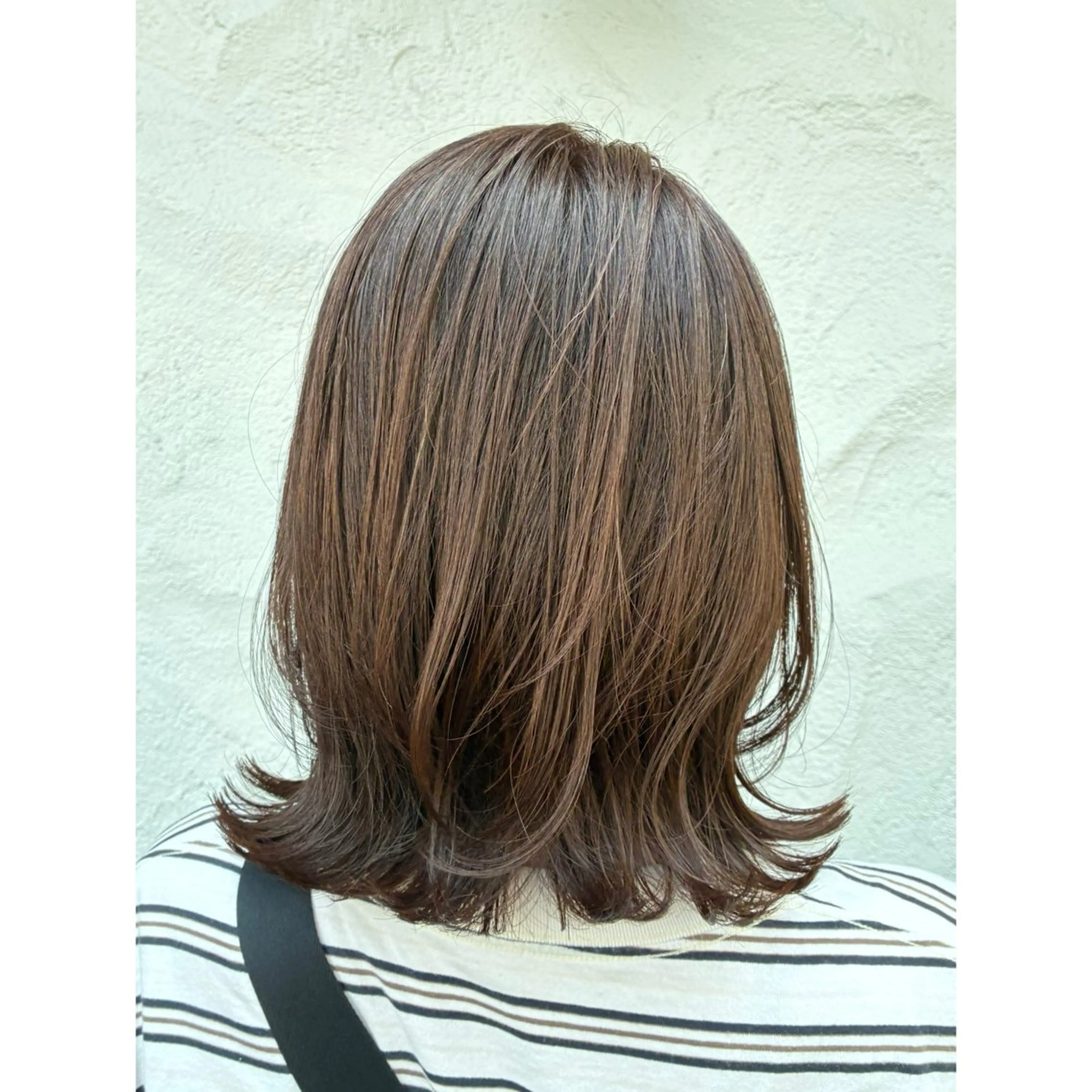 ミディアム 🪞Kana｜透明感 カラー × 髪質改善のヘアスタイル