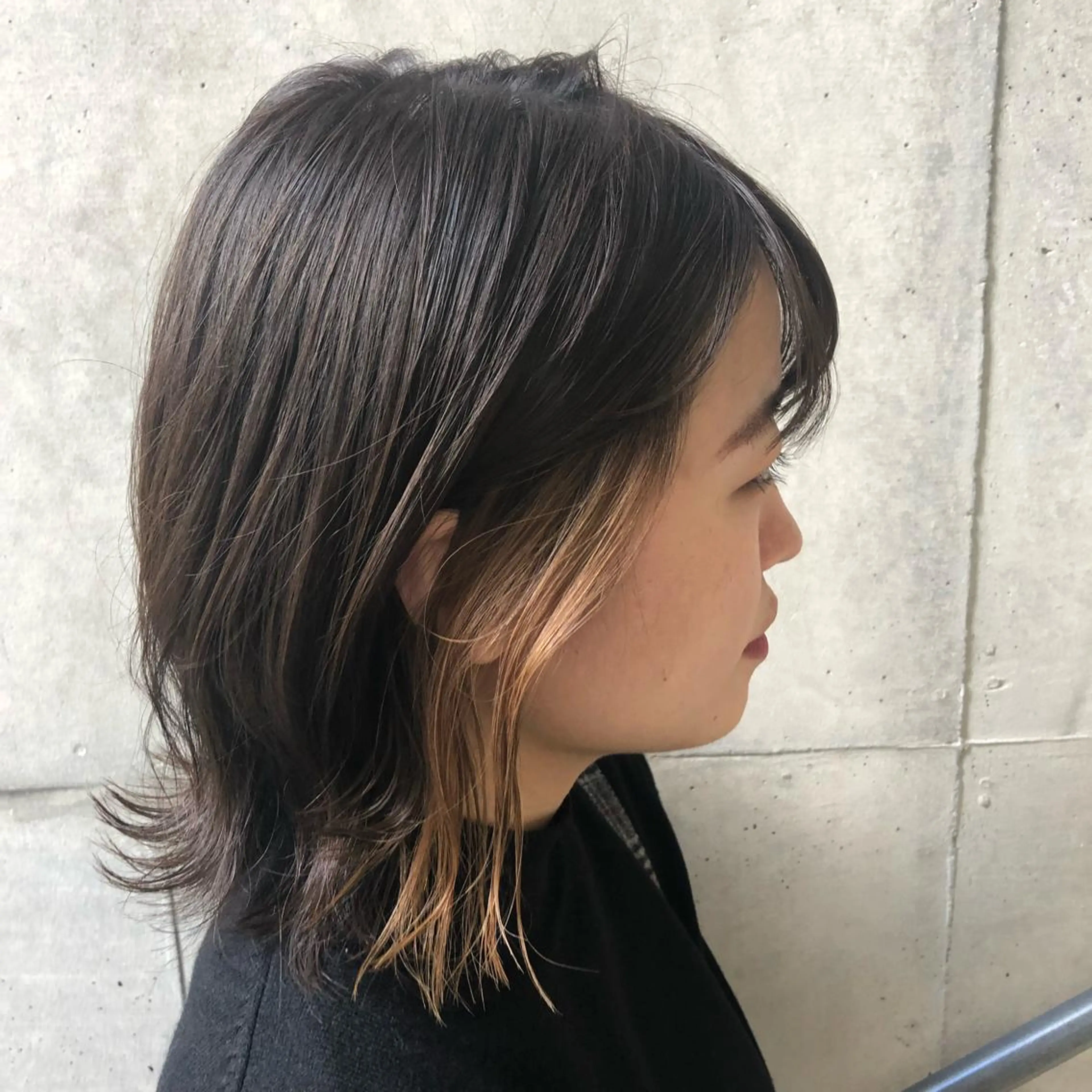 ミディアム カラー ベージュカラー イヤリングカラー 髪質改善サロン 梅田/ヨナミネのヘアスタイル