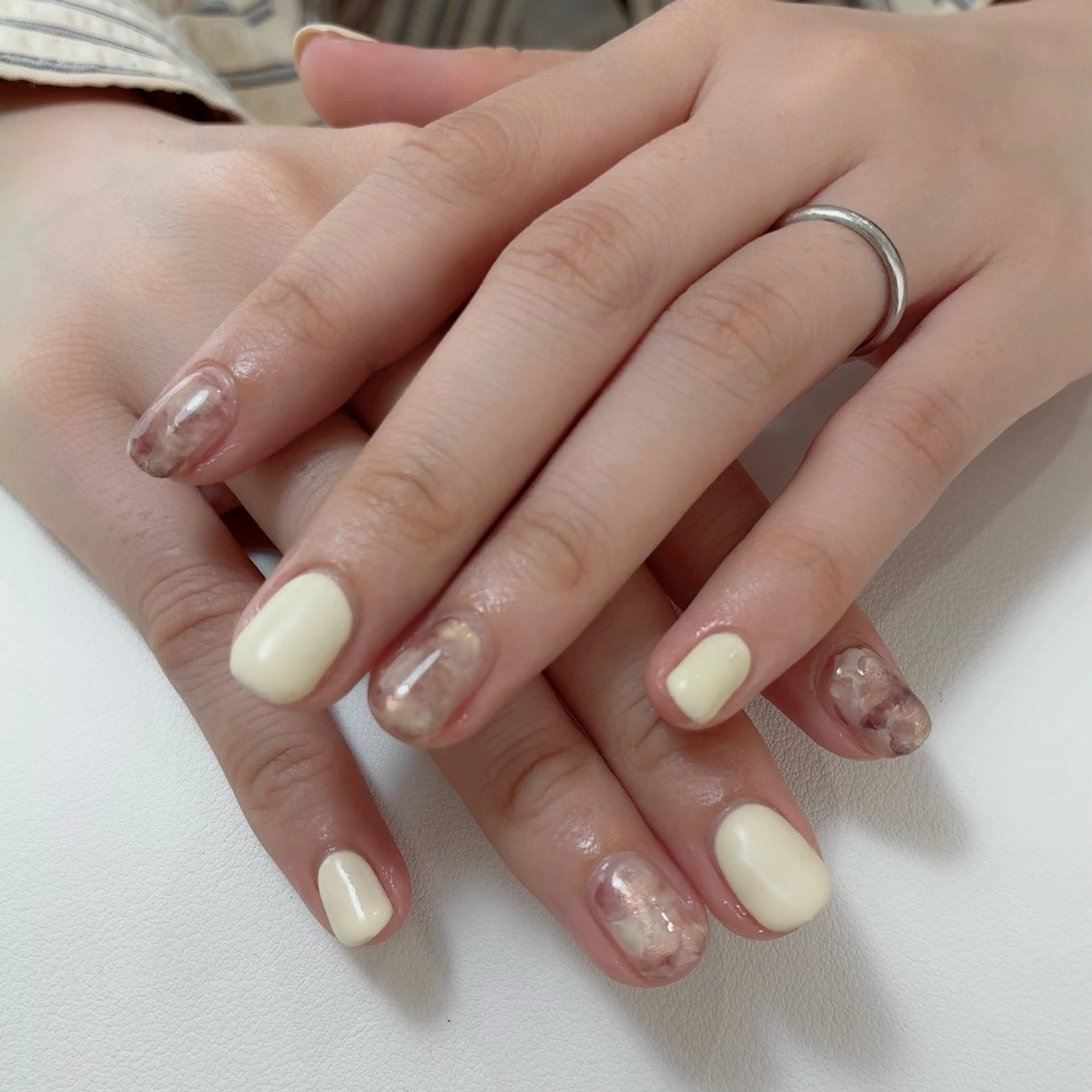 ネイル BRooCH yuzuのネイルデザイン