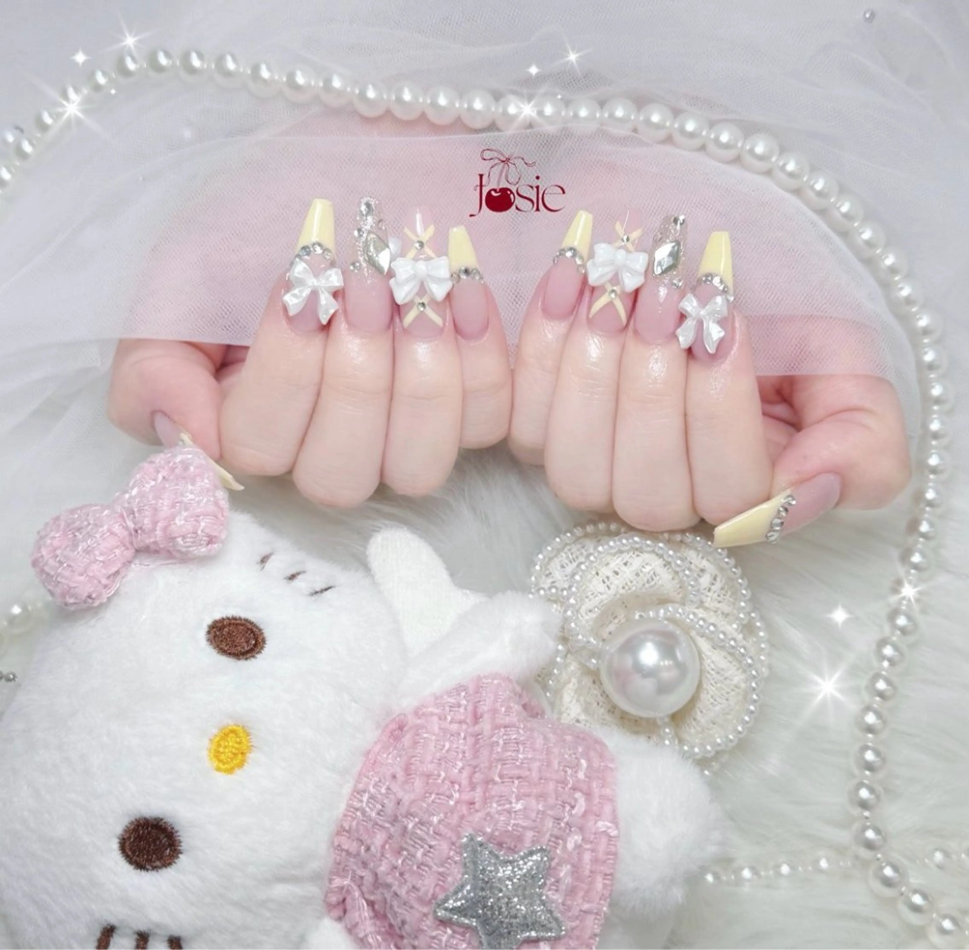 カラー グラデーションカラー ピンクカラー ハンドネイル AIN Nailのネイルデザイン
