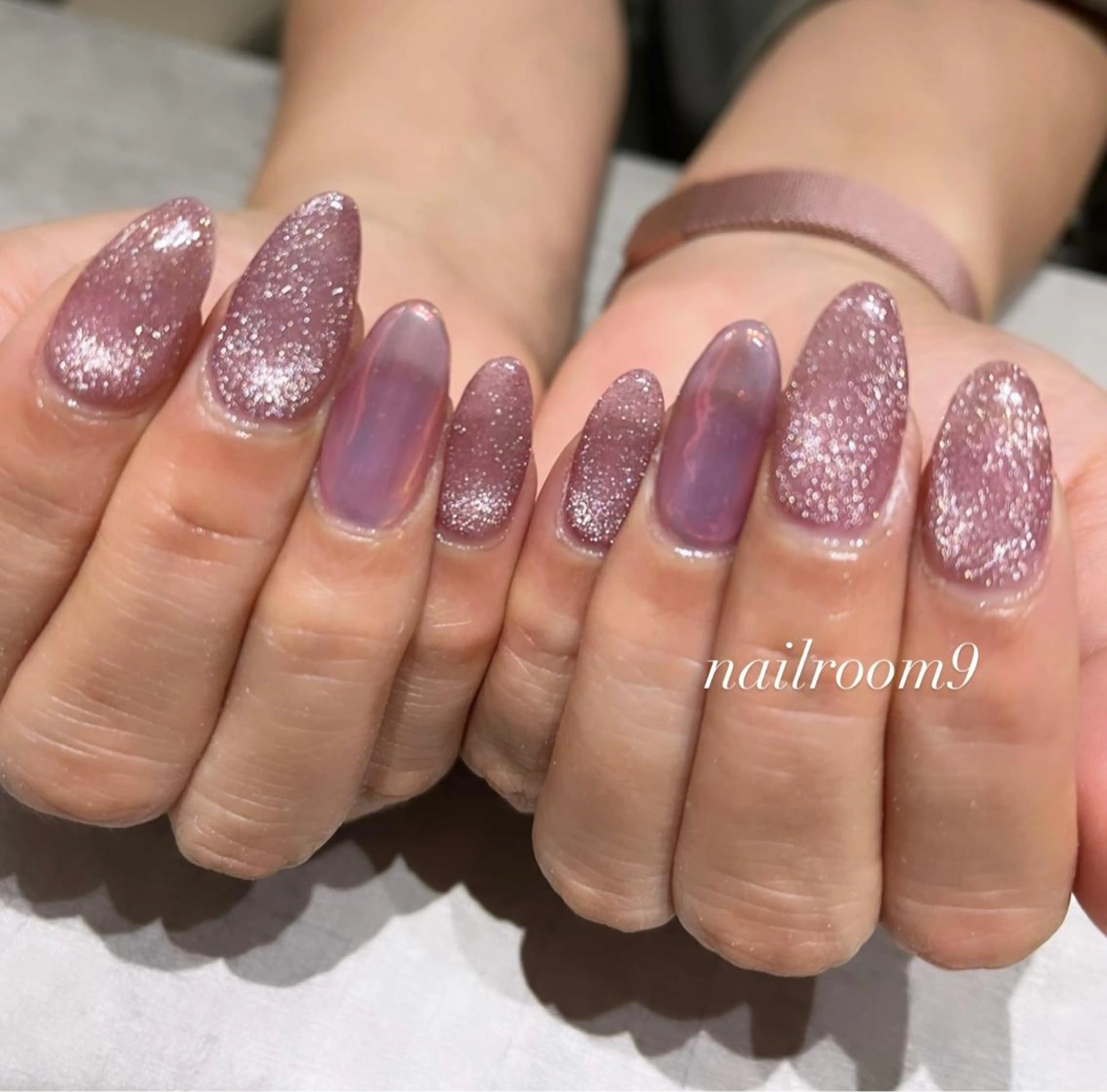 ネイル マグネットネイル ミラーネイル ハンドネイル nail room9 ☺︎のネイルデザイン