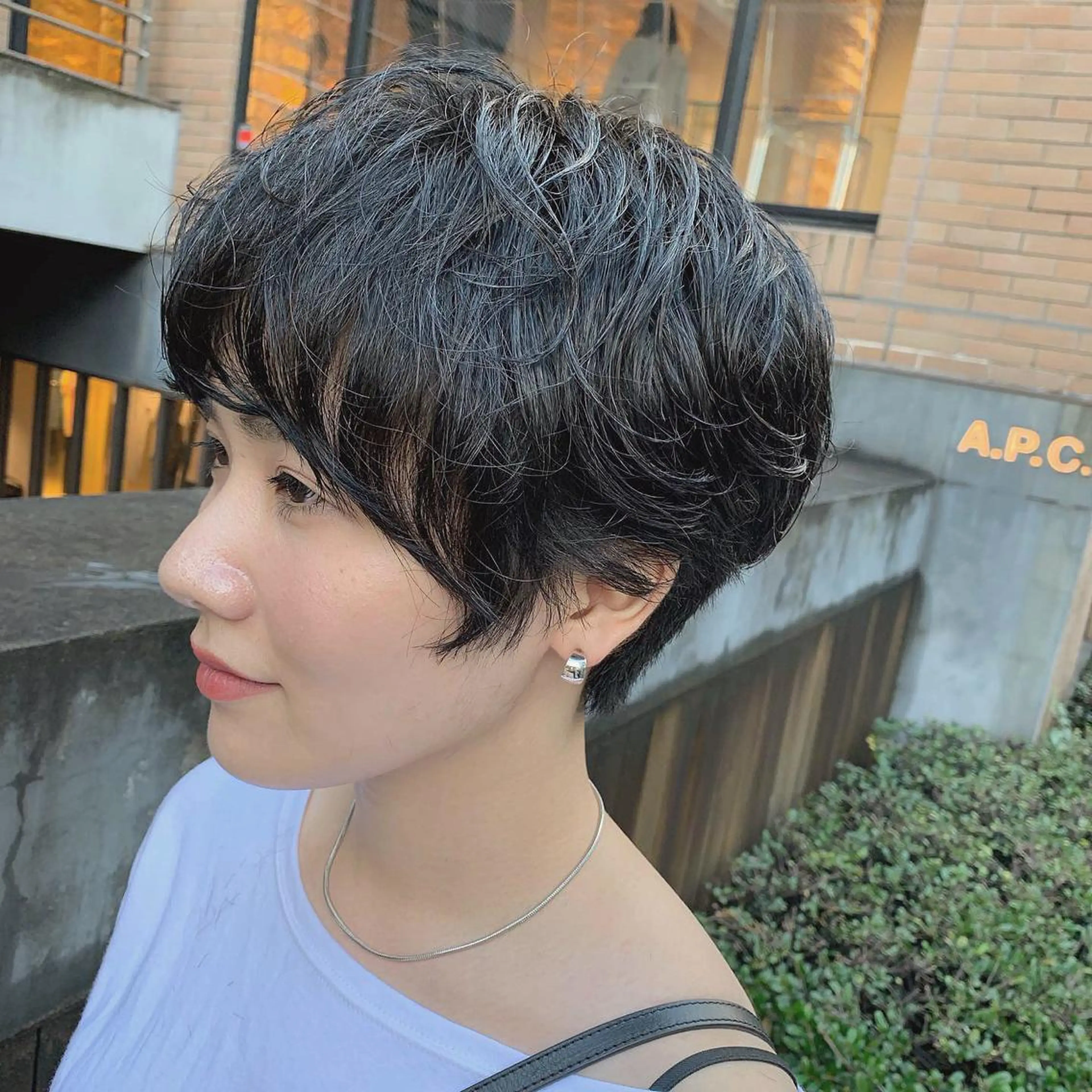 ショート カラー パーマ ヘアアレンジ ハンサムショート ショートヘア 小顔カット カット ヘアセット 松田 亮葉のヘアスタイル