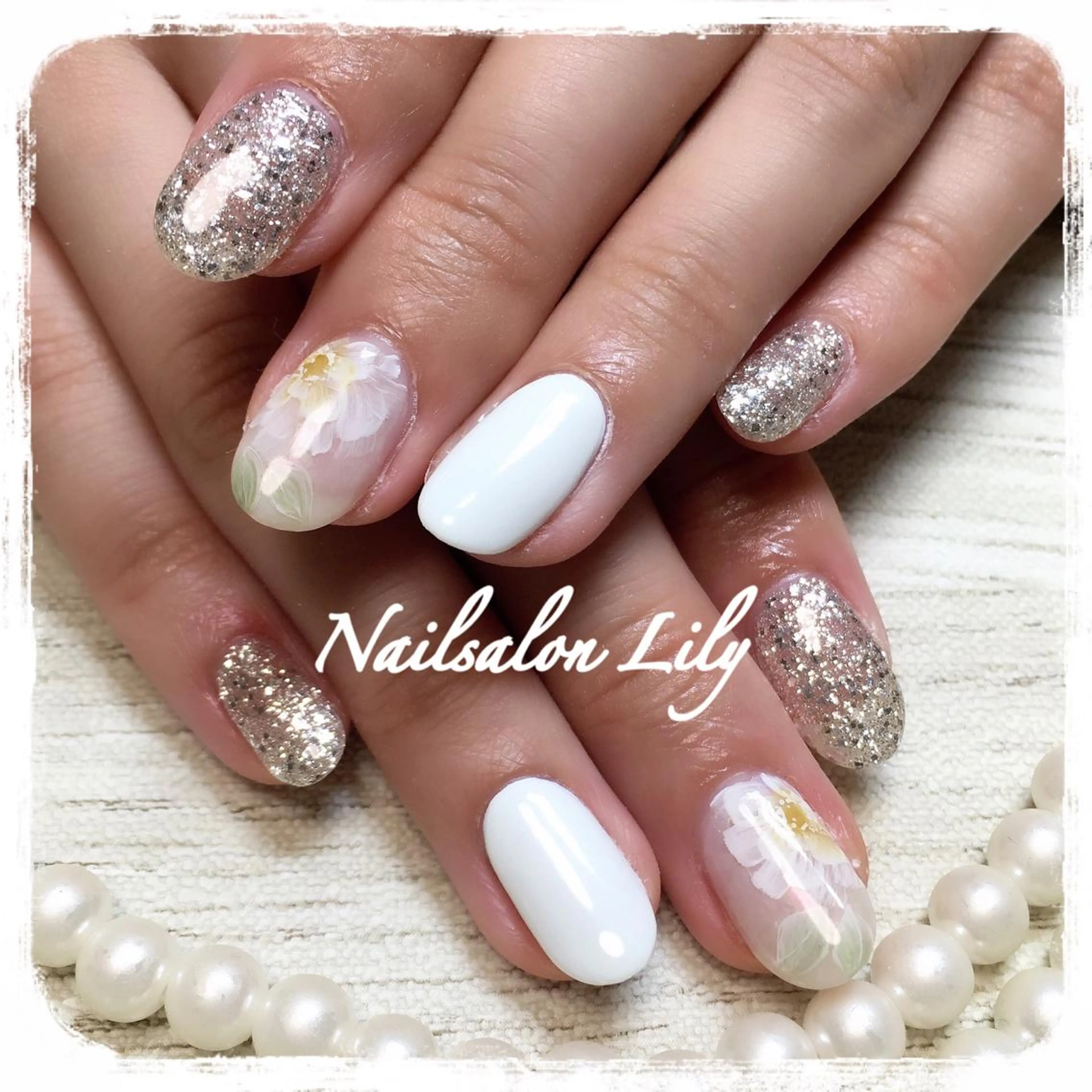 ネイル フラワーネイル Lily*nail 🌻Mii🌻のネイルデザイン