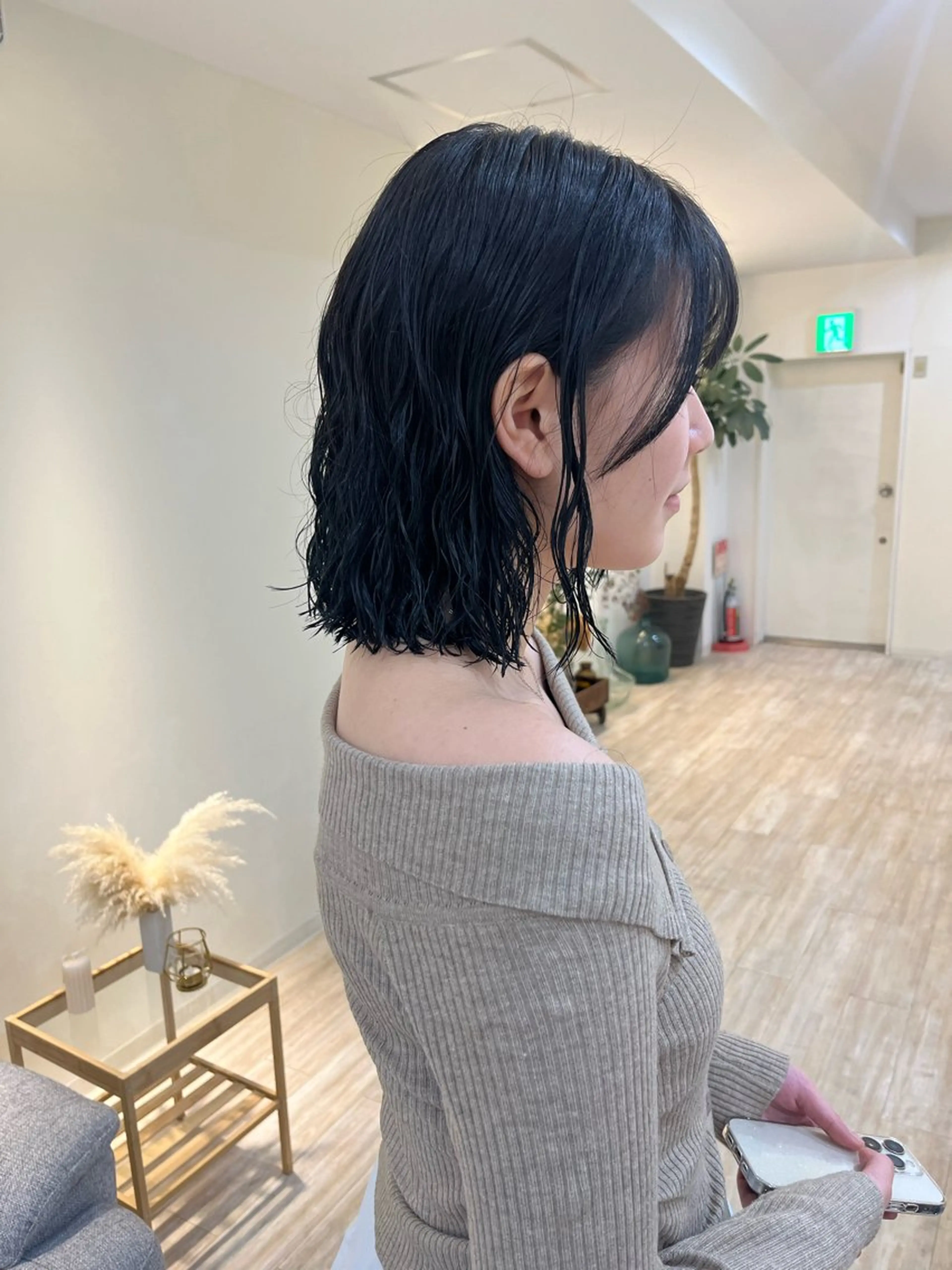 カラー パーマ ブリーチ カット ヘアカラー パーマ つぼみ/パーマ ／レイヤー／ボブのヘアスタイル