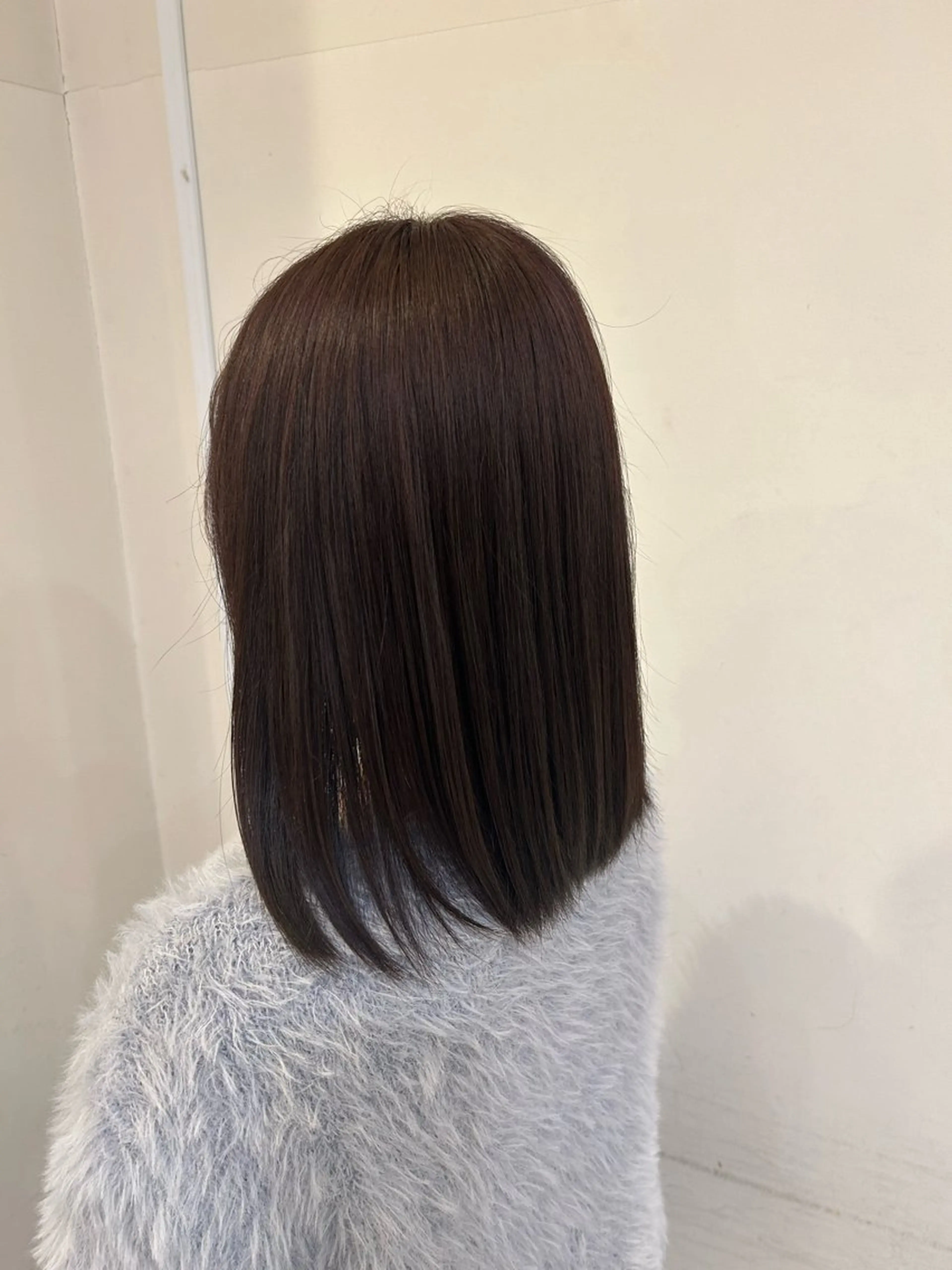 ミディアム カラー ブラウンカラー ラベンダーカラー ラベンダーブラウン 水木 里咲のヘアスタイル