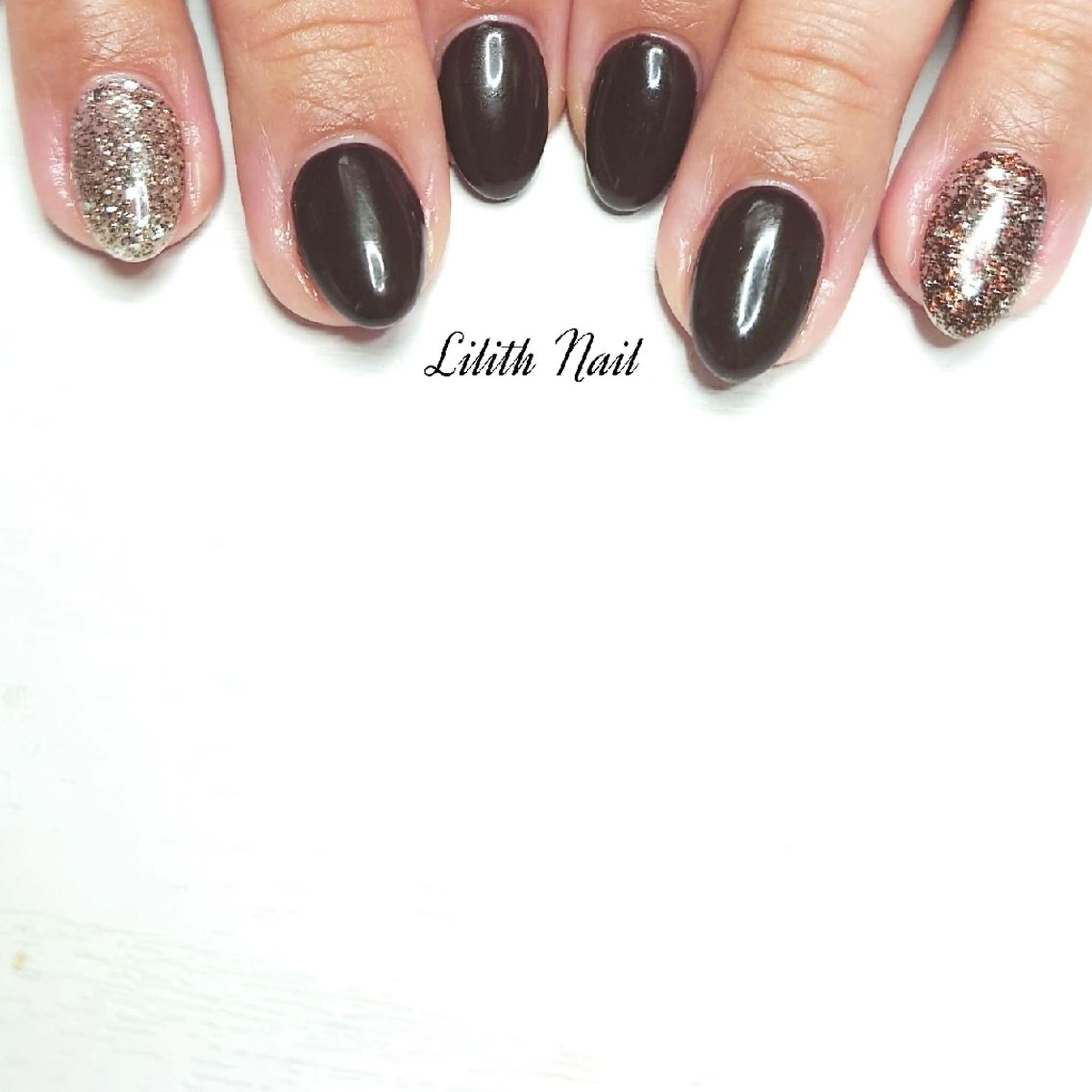ネイル ラメ(グリッター) ハンドネイル Lilith Nailのネイルデザイン