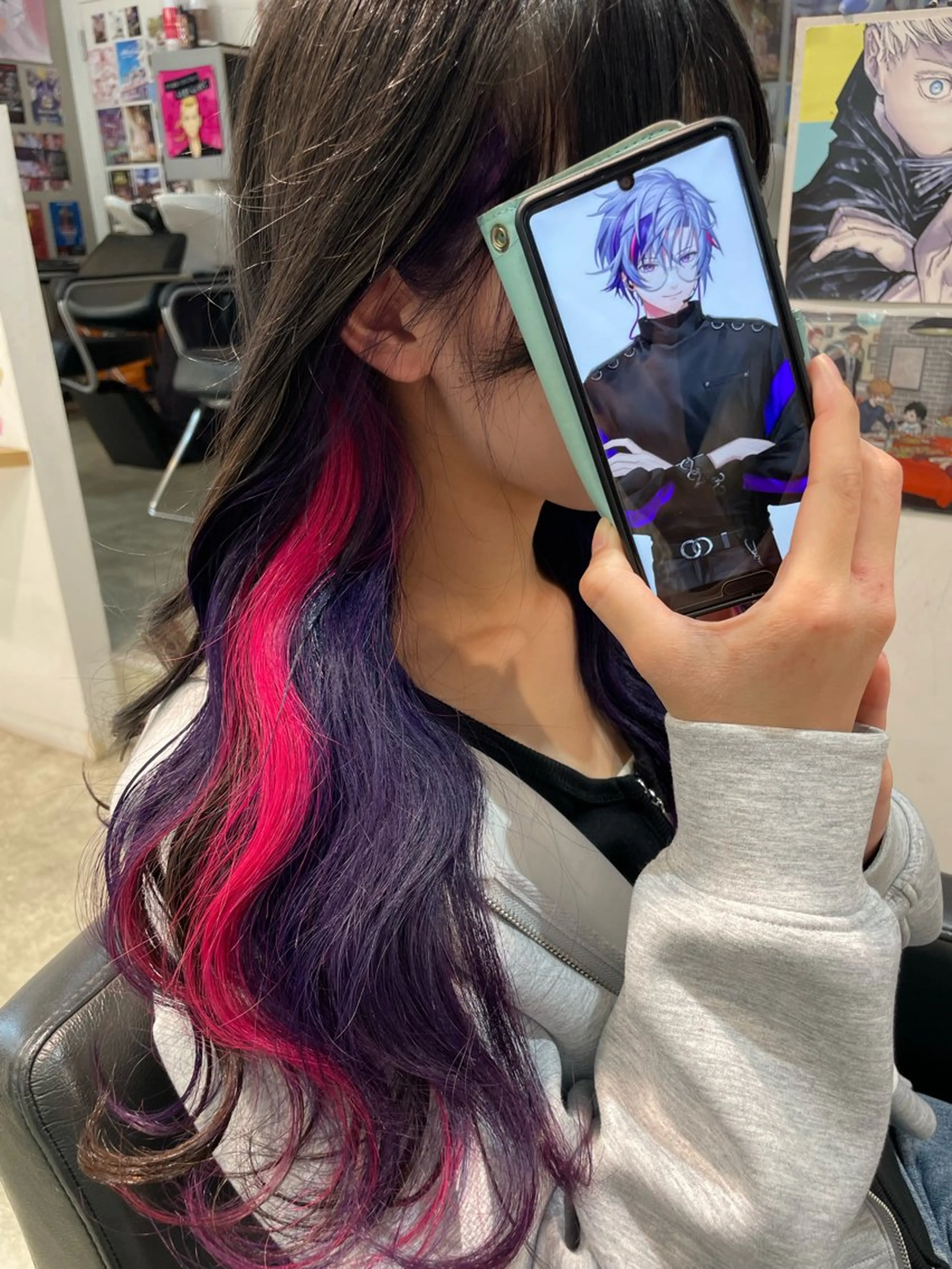 ロング カラー ピンクカラー パープルカラー インナーカラー 推し ブリーチ  髪質改善のヘアスタイル