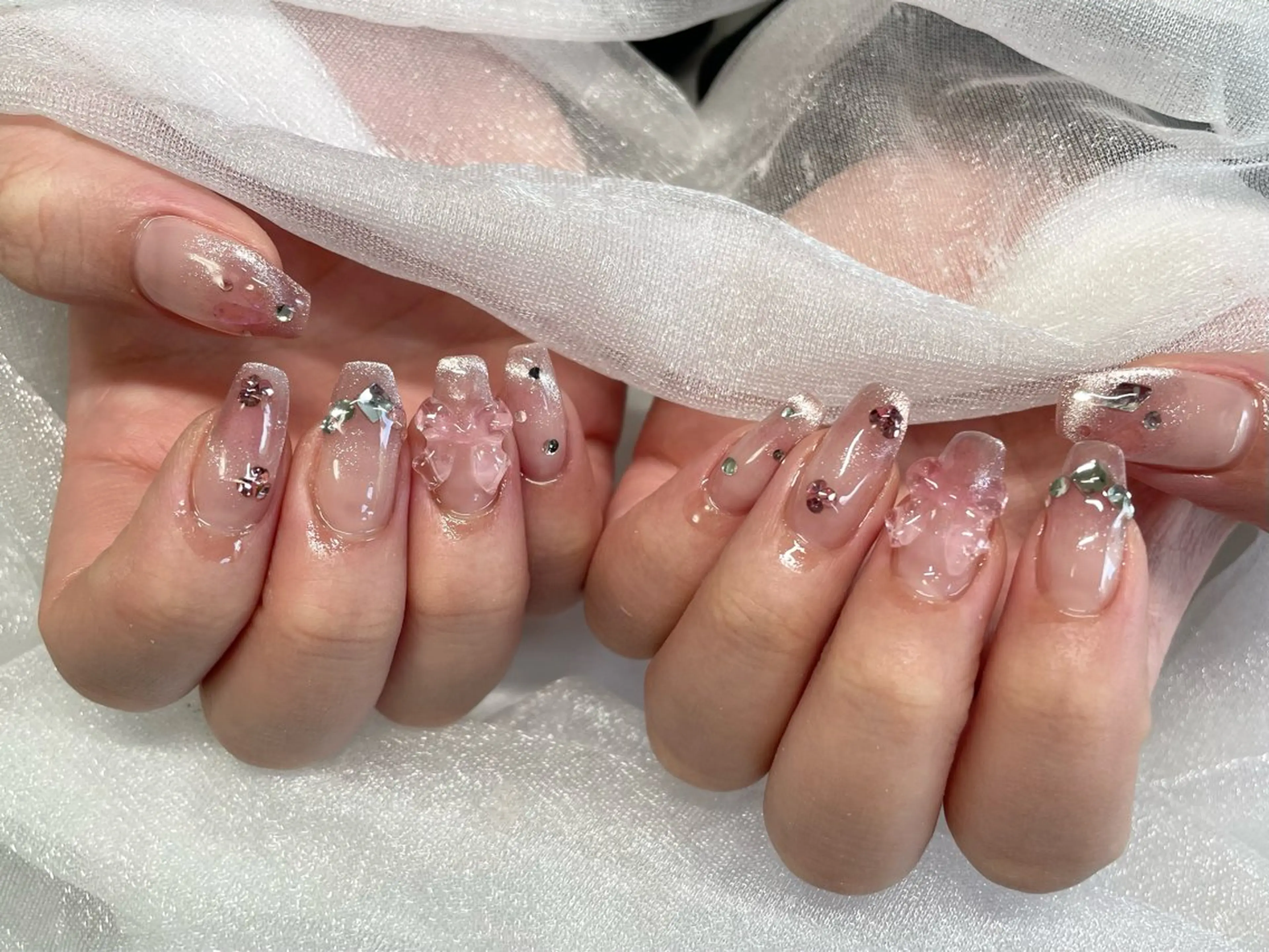 ネイル ハンドネイル Roi〈ロワ〉 Minakoのネイルデザイン