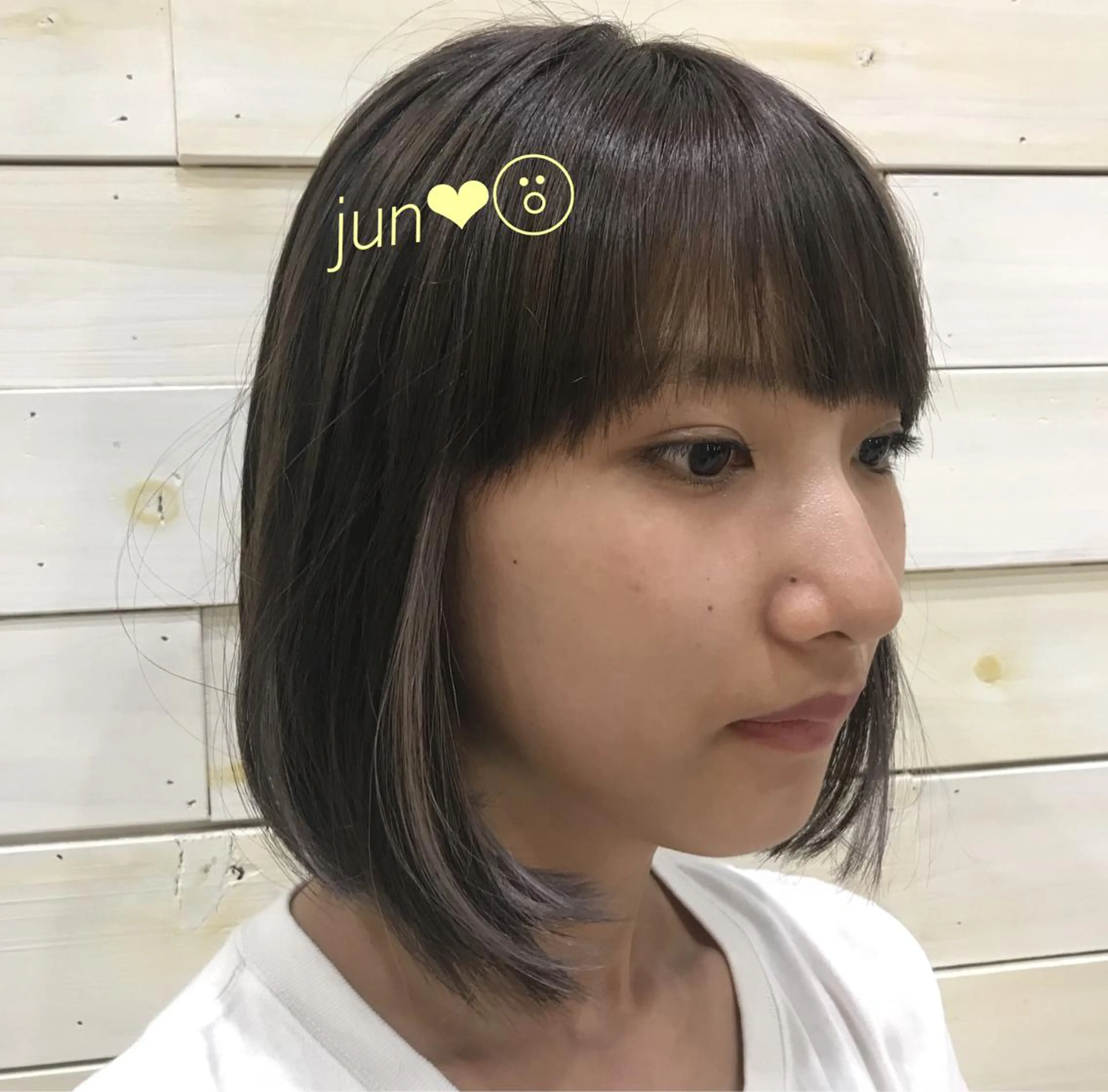 ショート カラー ブリーチ ハイトーンカラー インナーカラー ブリーチなしカラー インナーカラー /ヘアメ じゅんのヘアスタイル