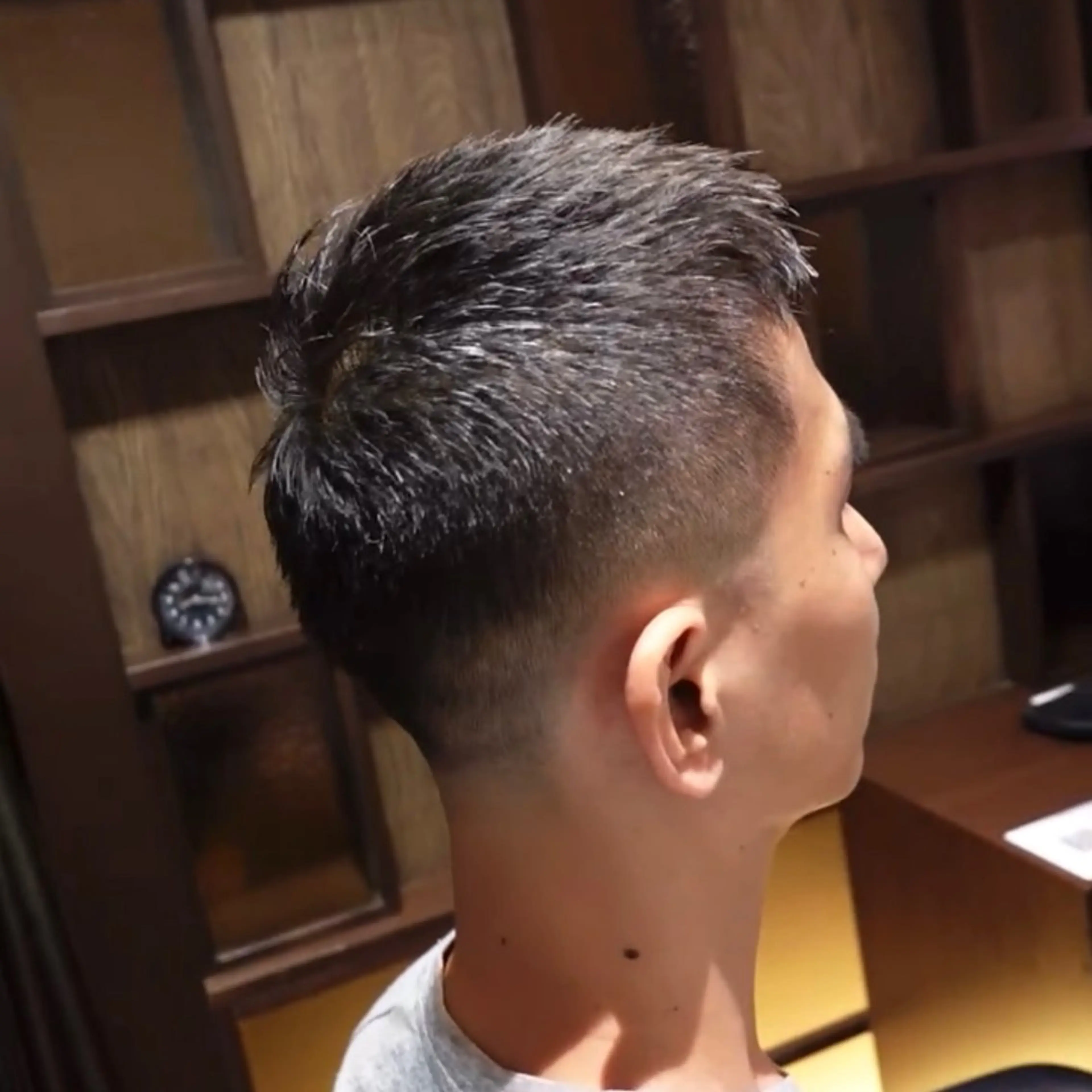 ショート メンズ フェードカット ヨリソイhair salon所属・浦添メンズ 経験20年／のヘアスタイル