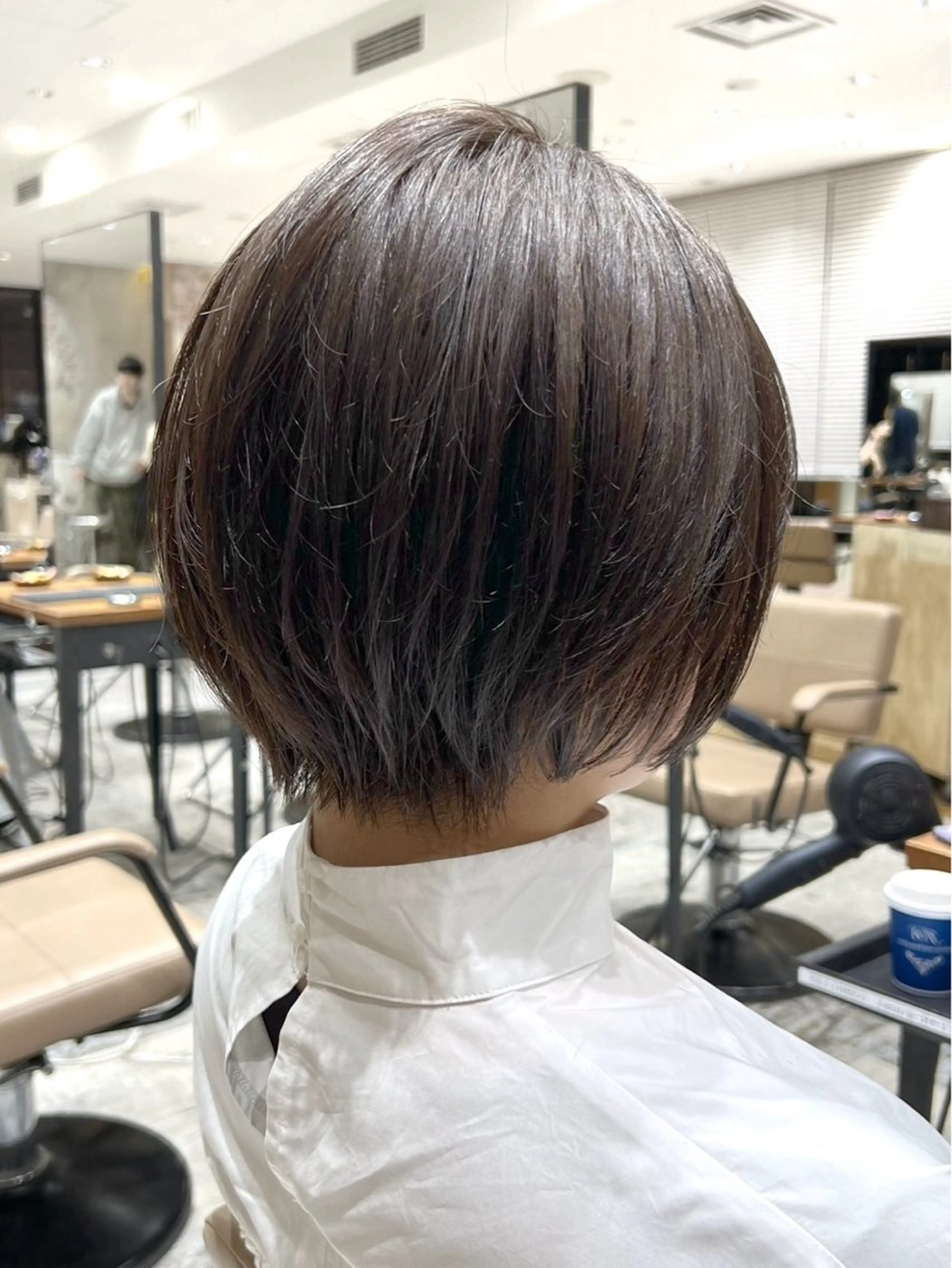 ショート カラー カット ヘアカラー トリートメント 💍新宿ショート 💍岩田莉奈のヘアスタイル