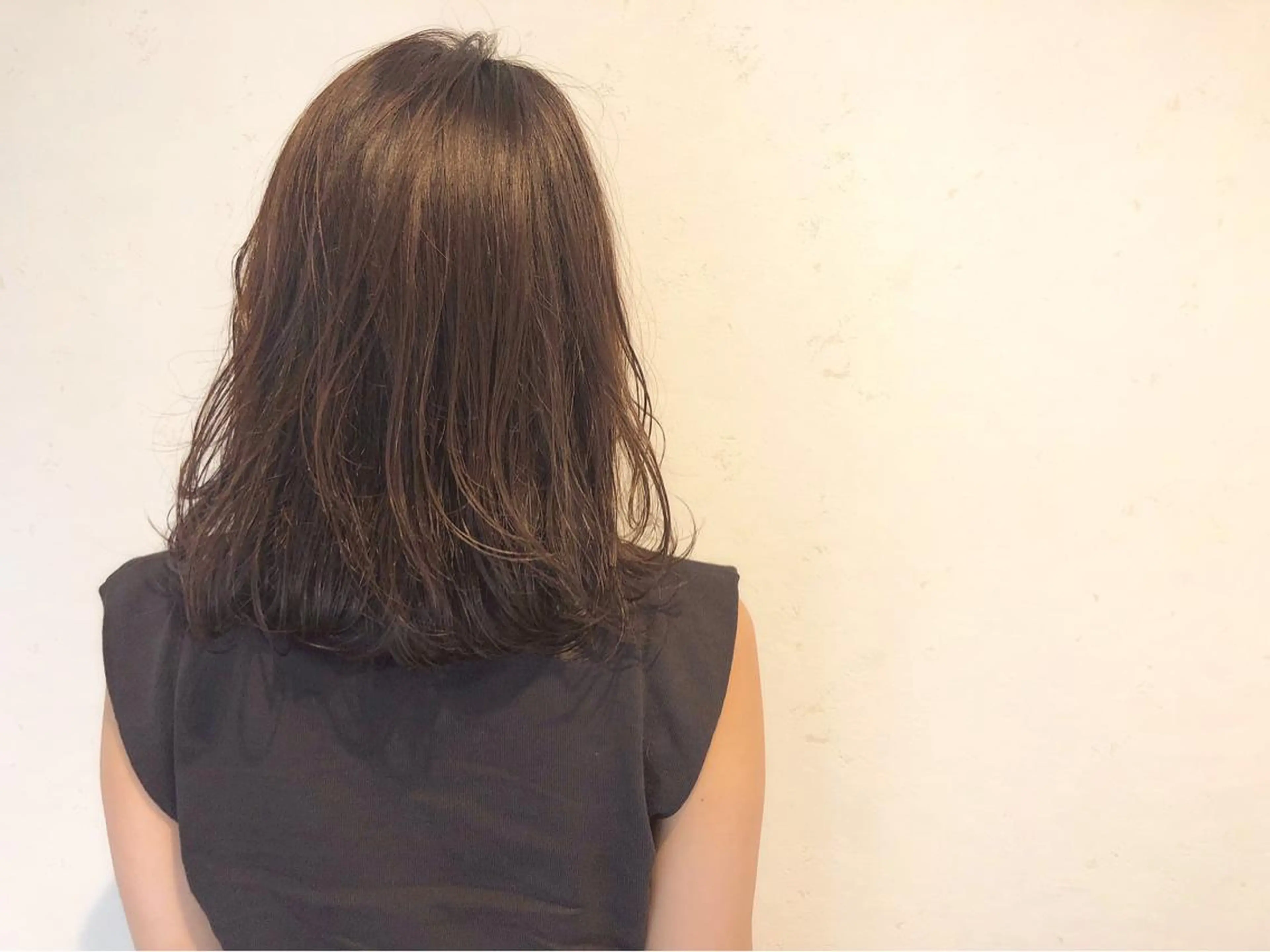 ミディアム カラー 伊藤 さやかのヘアスタイル
