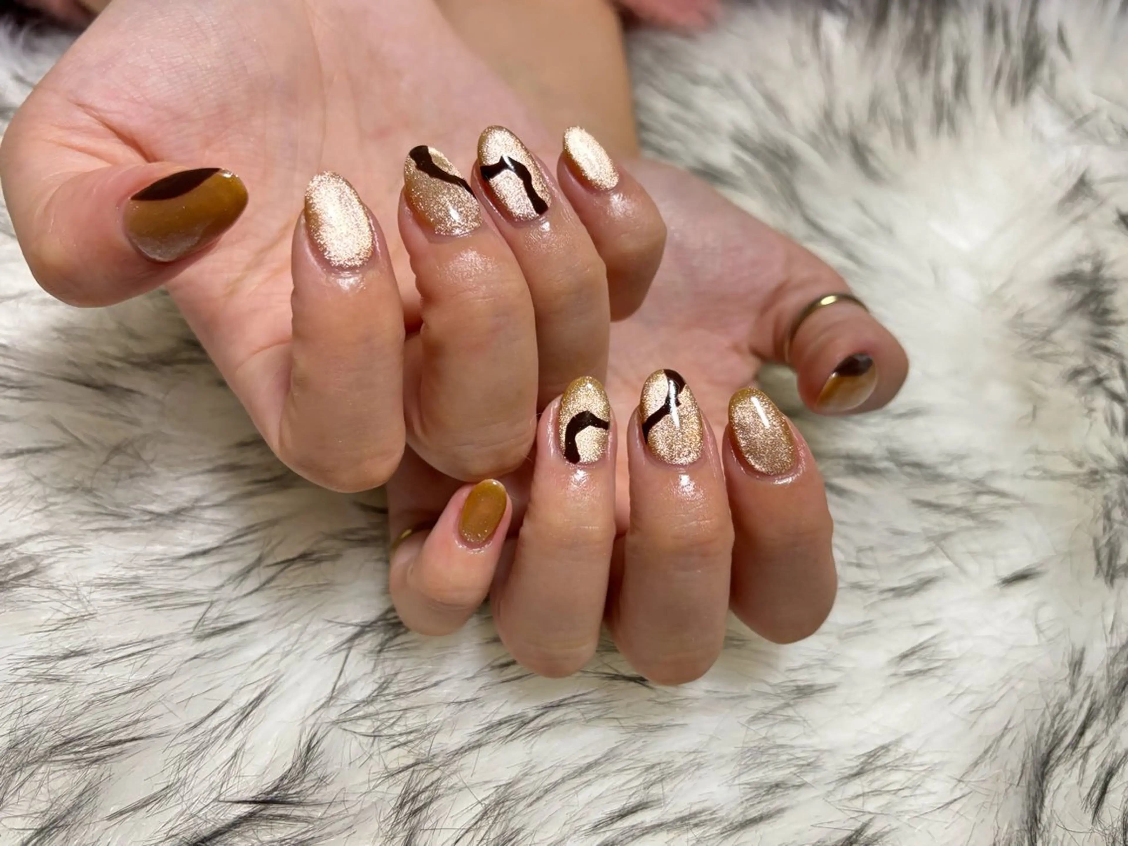 ネイル オーロラネイル フットネイル フレンチネイル ジェルネイル 韓国ネイル ハンドネイル kiki nail &brow二子玉川の眉毛・アイブロウイメージ