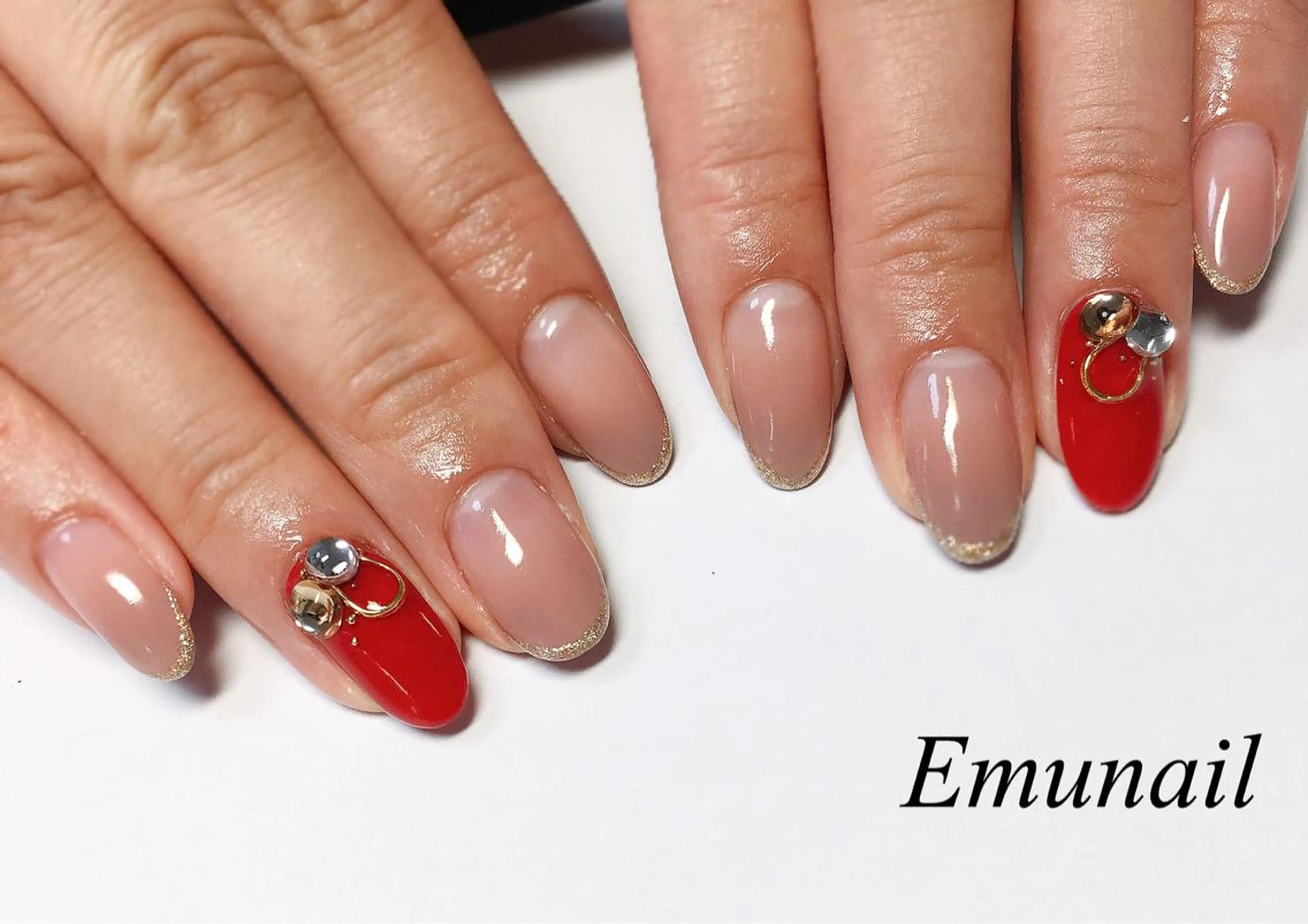 ネイル ラメ(グリッター) Emu Nailのネイルデザイン