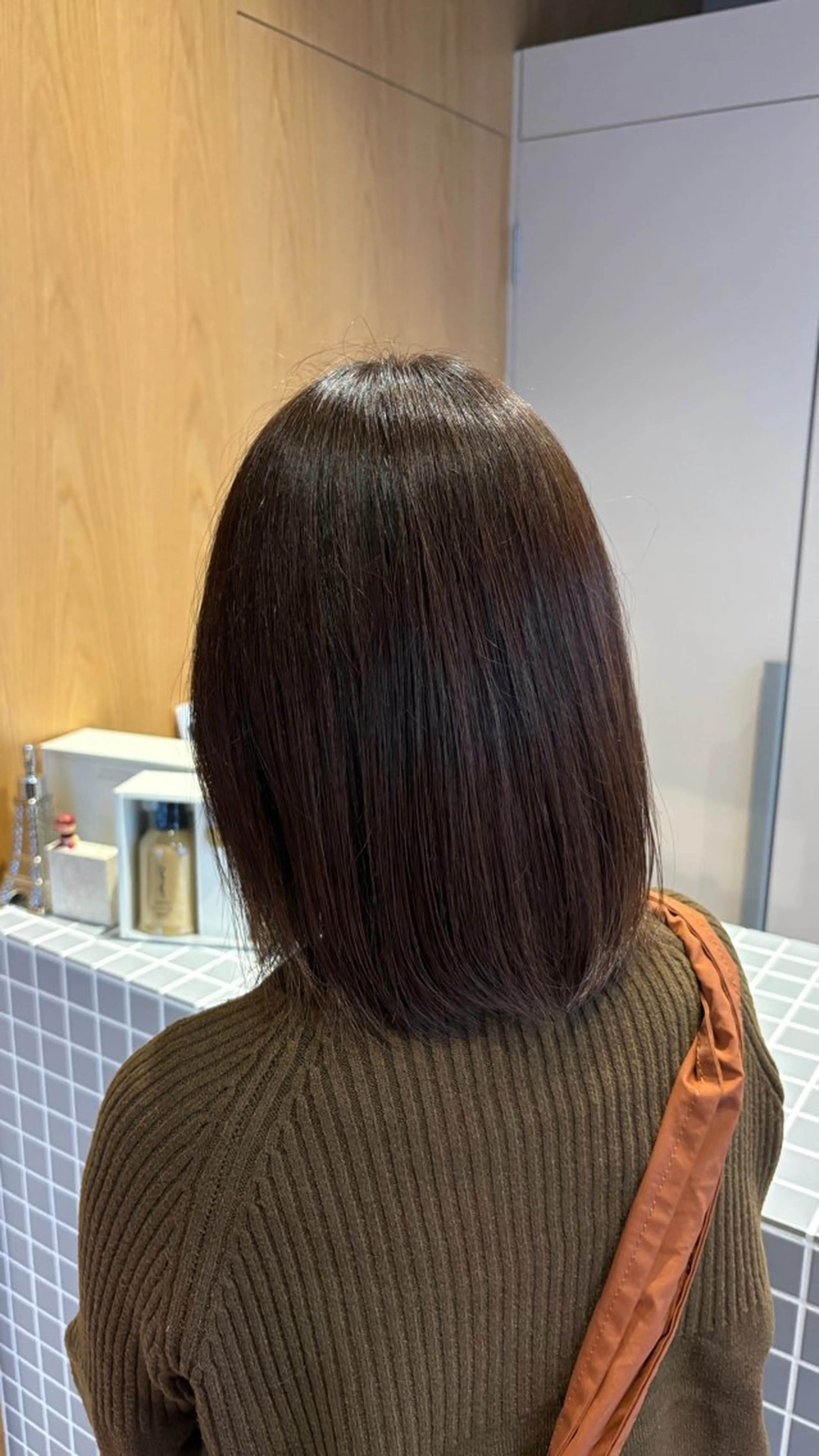 ショート ヘアカラー 井山 葵のヘアスタイル