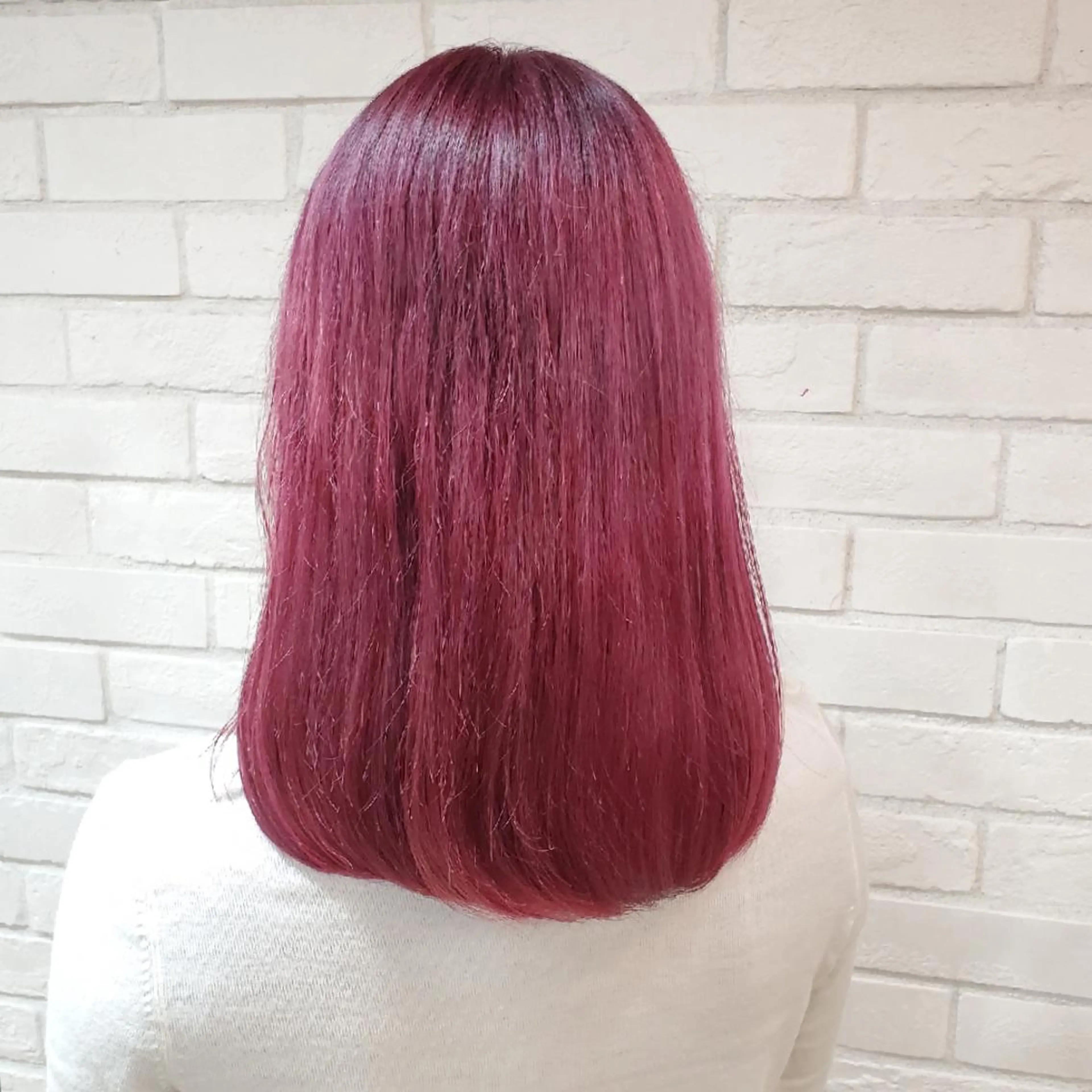 ミディアム カラー カシス ピンクカラー カット ヘアカラー トリートメント パーソナルカラー 診断🍀マリンのヘアスタイル