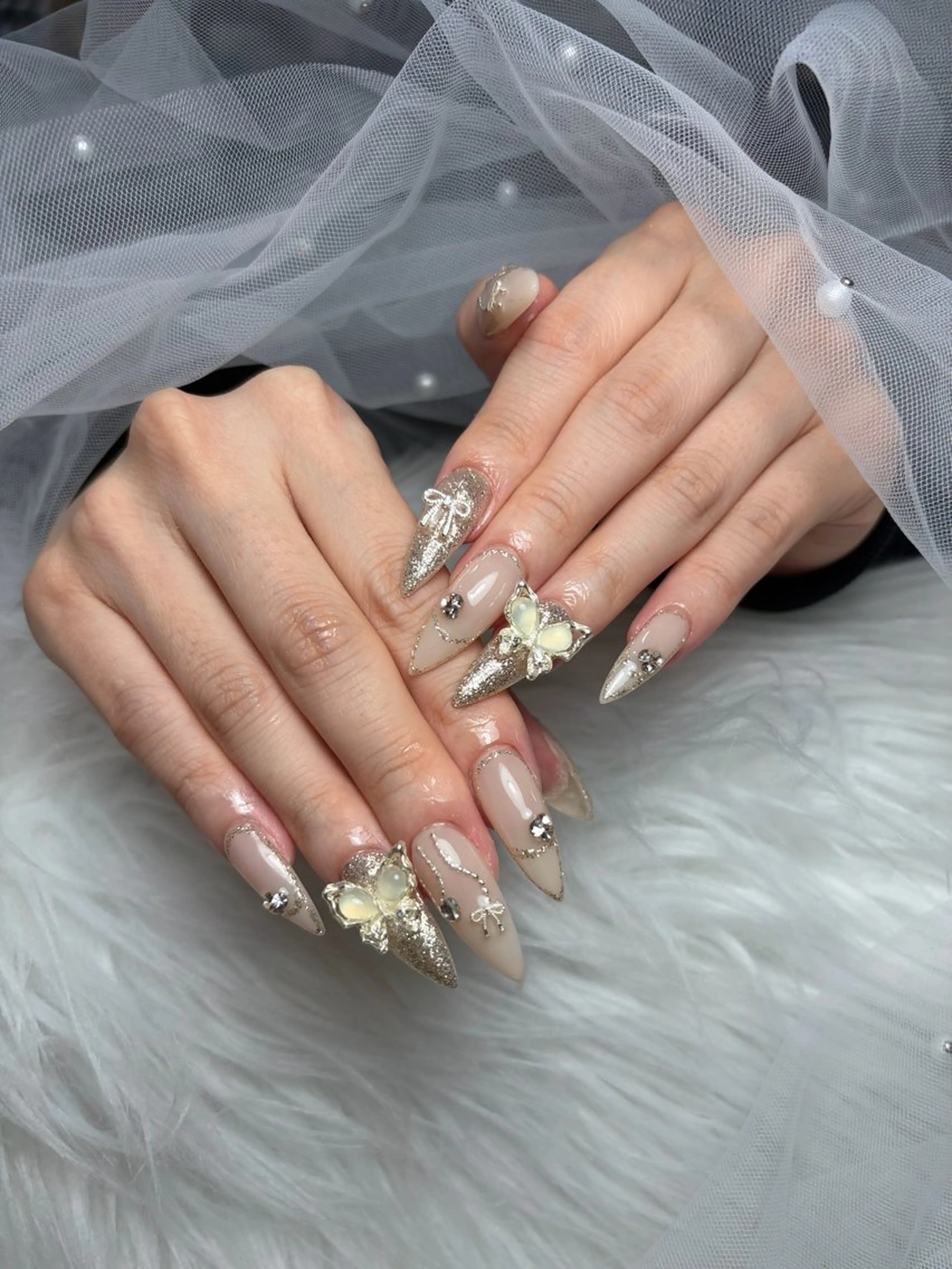 ネイル アートネイル 長さ出し ジェルネイル マグネットネイル ニュアンスネイル Cloudy Chan Nailのネイルデザイン