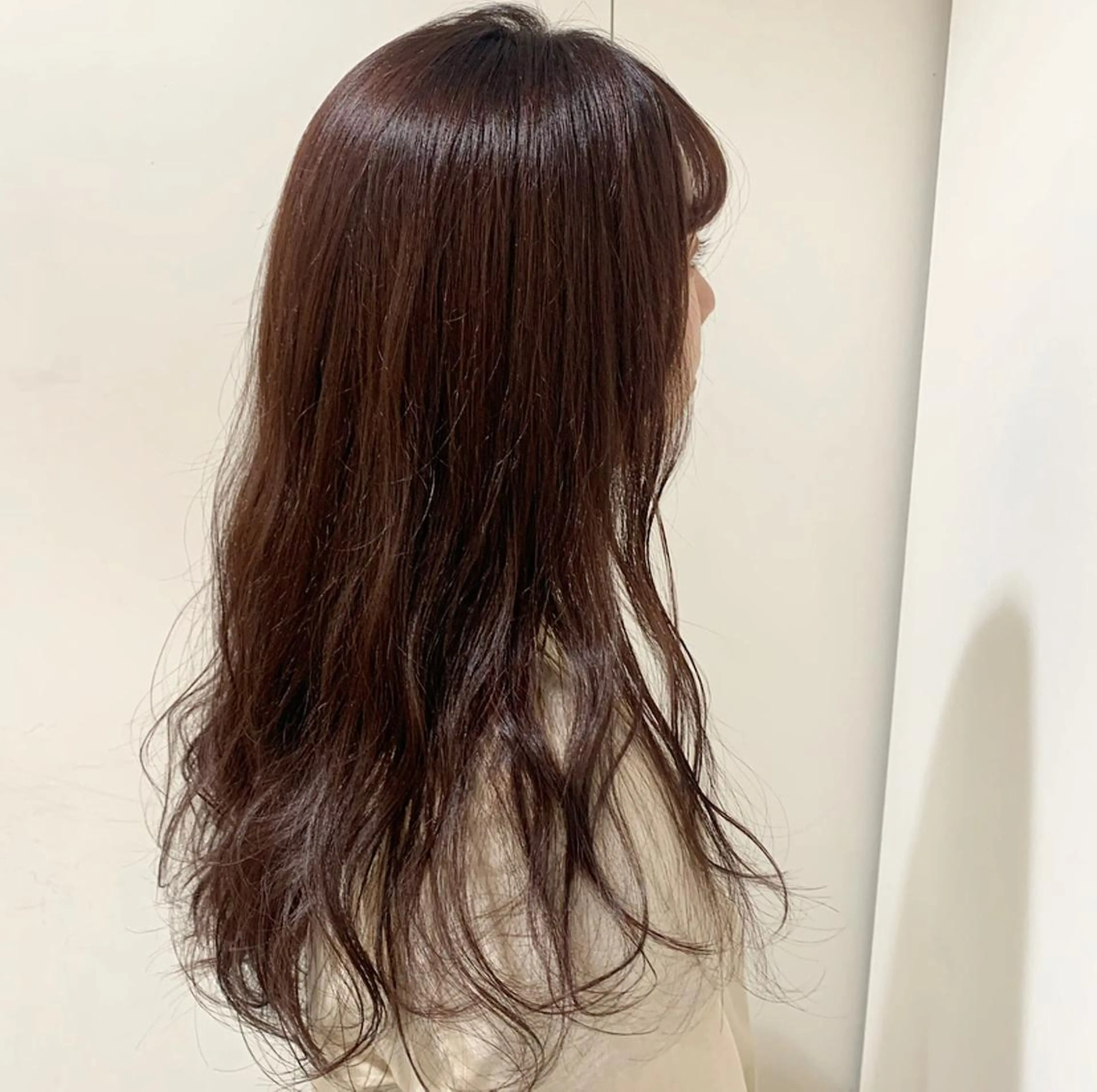 カラー 山口 莉奈のヘアスタイル