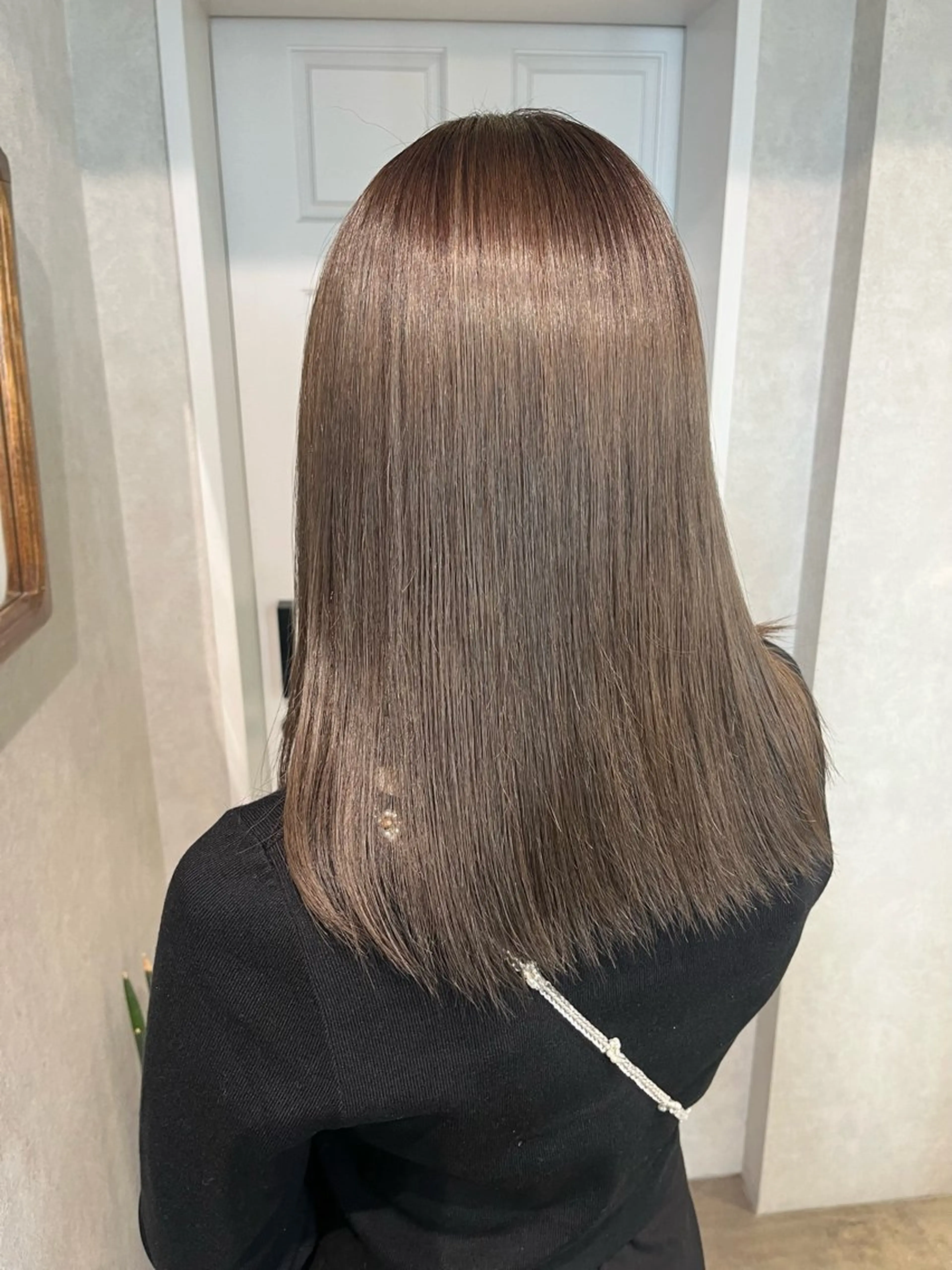 セミロング カラー ダブルカラー イヤリングカラー ハイトーンカラー インナーカラー 顔周りカット ヘアカラー トリートメント 髪質改善&艶カラー/ ほんだあみ (♡)のヘアスタイル