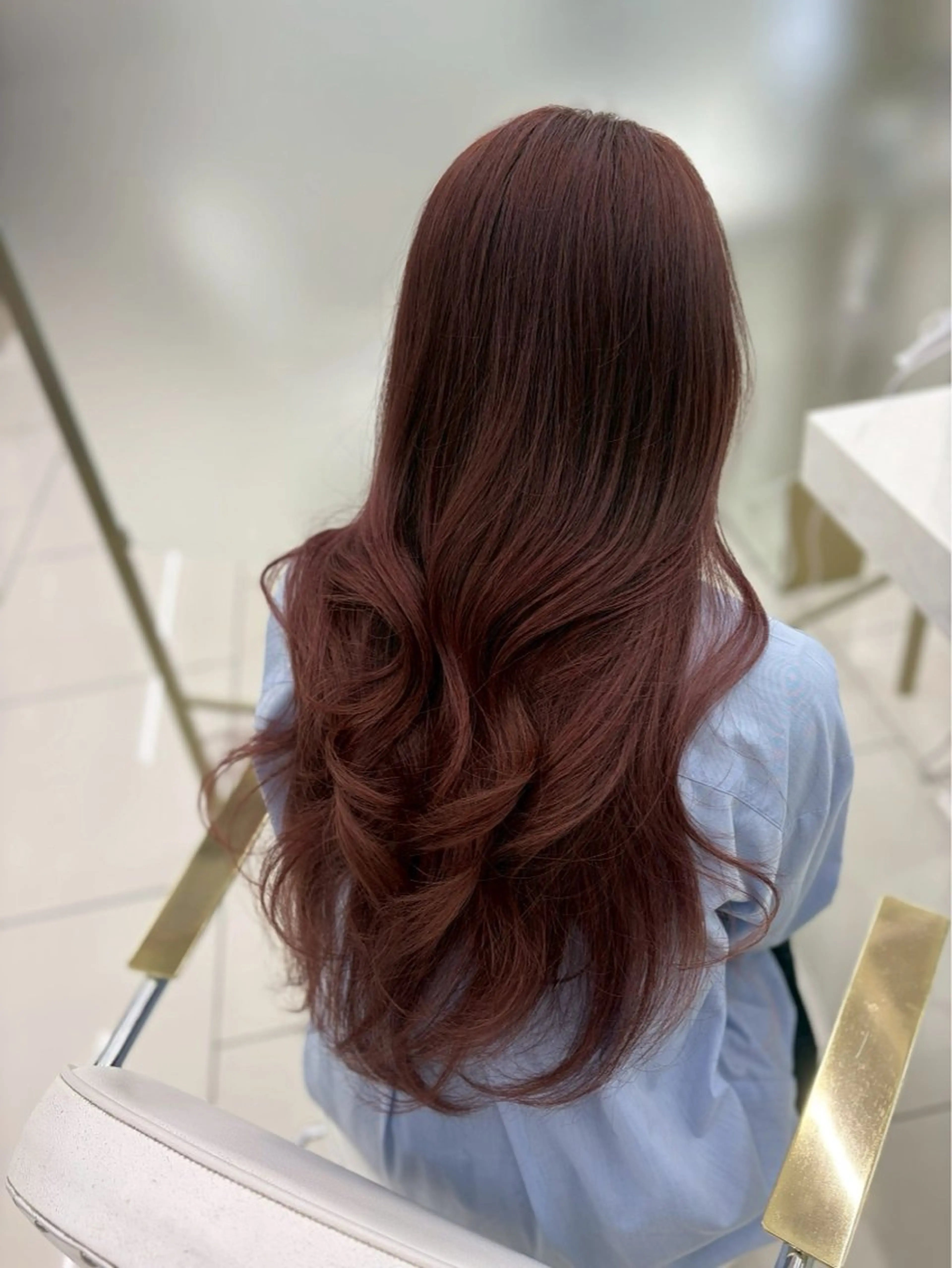 ロング カラー 喜屋武 緒実のヘアスタイル