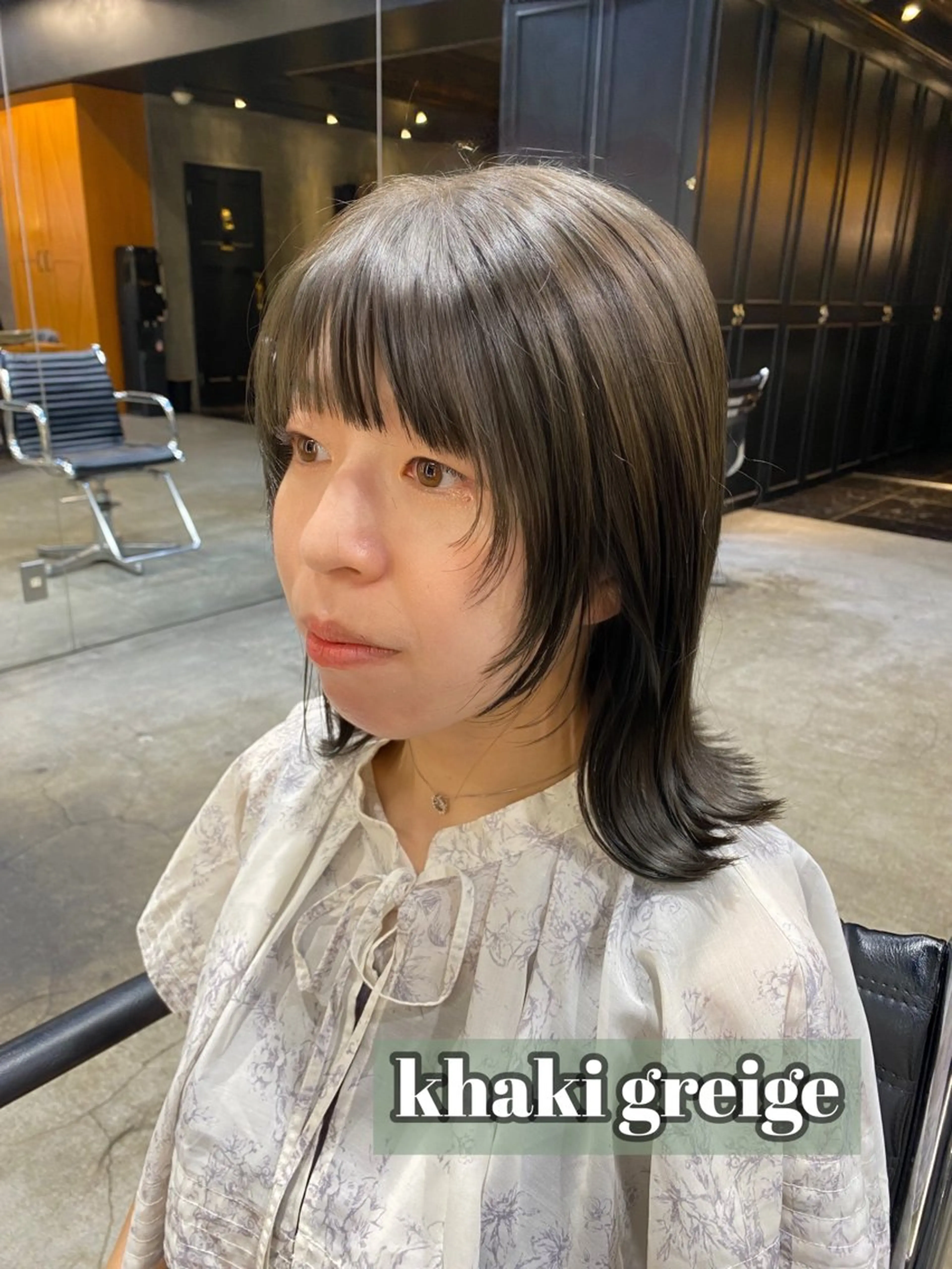 ミディアム カラー ブリーチ ダブルカラー グレージュ ブリーチなしカラー 顔まわりレイヤー カット ヘアカラー トリートメント Ms.CHARM所属・透明感カラー🌿 グレージュ🐺陽介のヘアスタイル