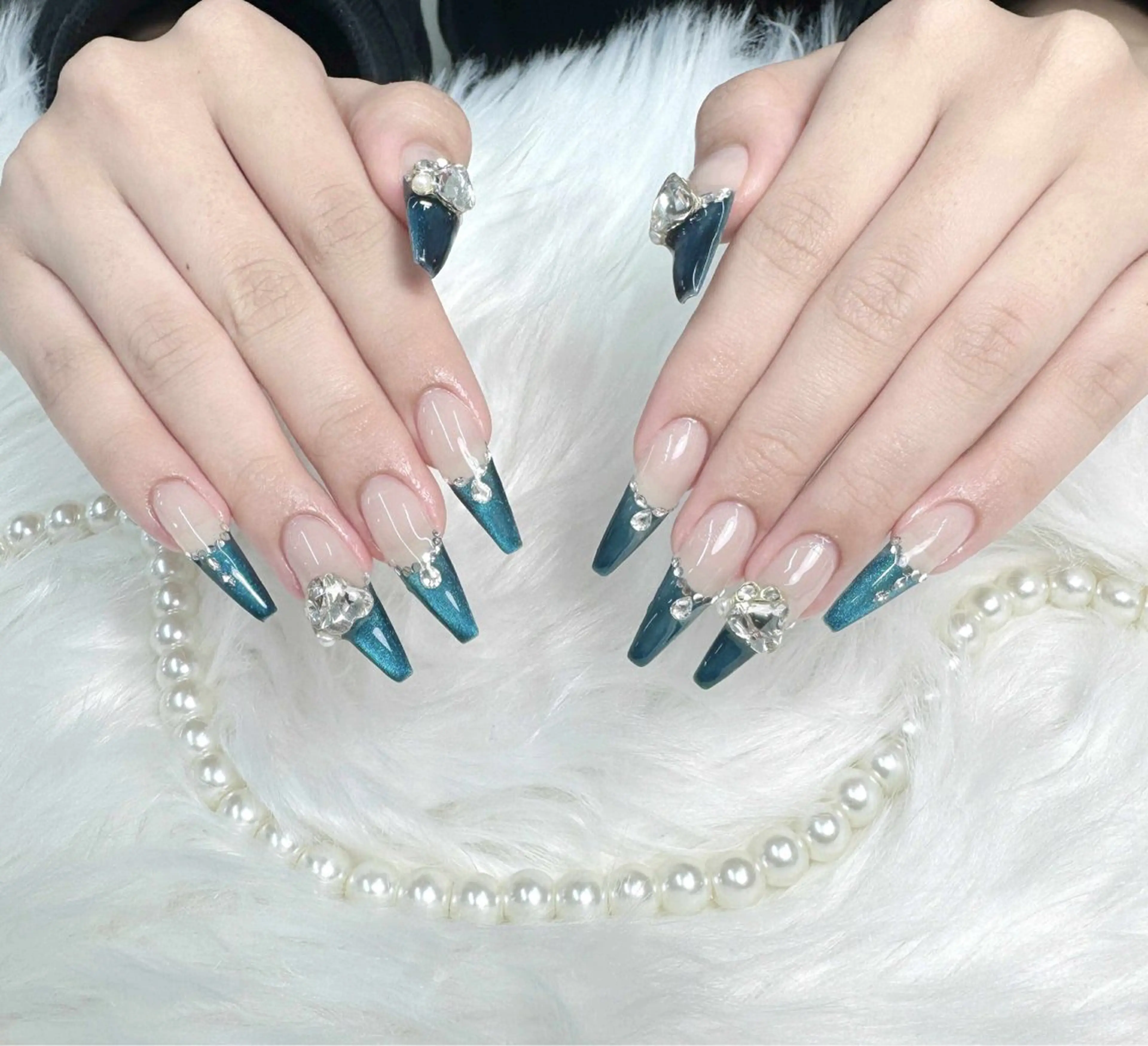 ネイル アートネイル オーロラネイル ブラウン ジェルネイル グラデーション ハンドネイル Nova Nailのネイルデザイン