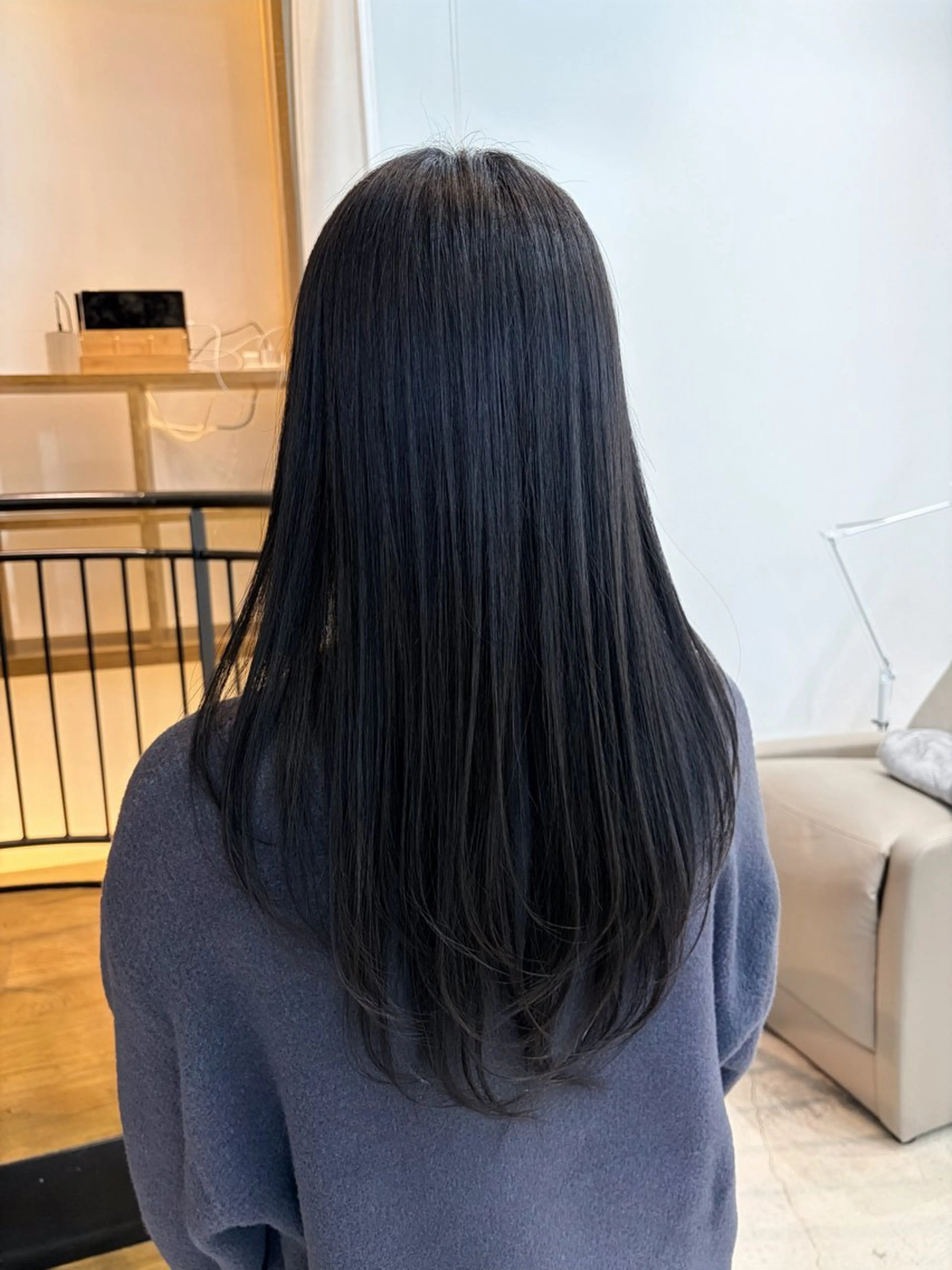 ロング カラー パーマ ヘアアレンジ ベージュカラー 透明感カラー 韓国風ヘア レイヤーカット カット ヘアカラー 中顔面短縮カット🪽 レイヤー🥀コウヘイのヘアスタイル
