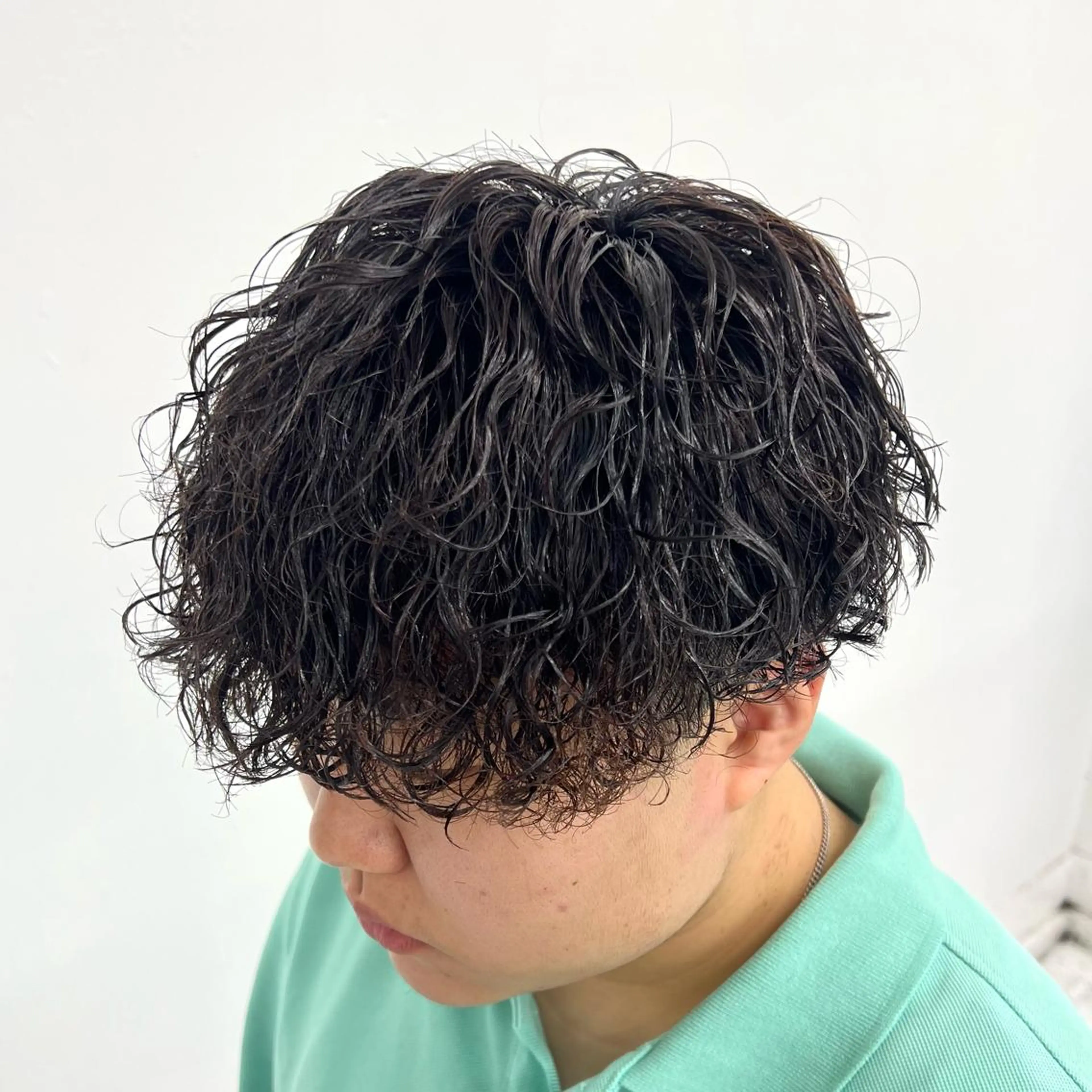 ショート パーマ メンズ 波巻きパーマ カット パーマ 柏メンズカットパーマ NO.1タイチのヘアスタイル