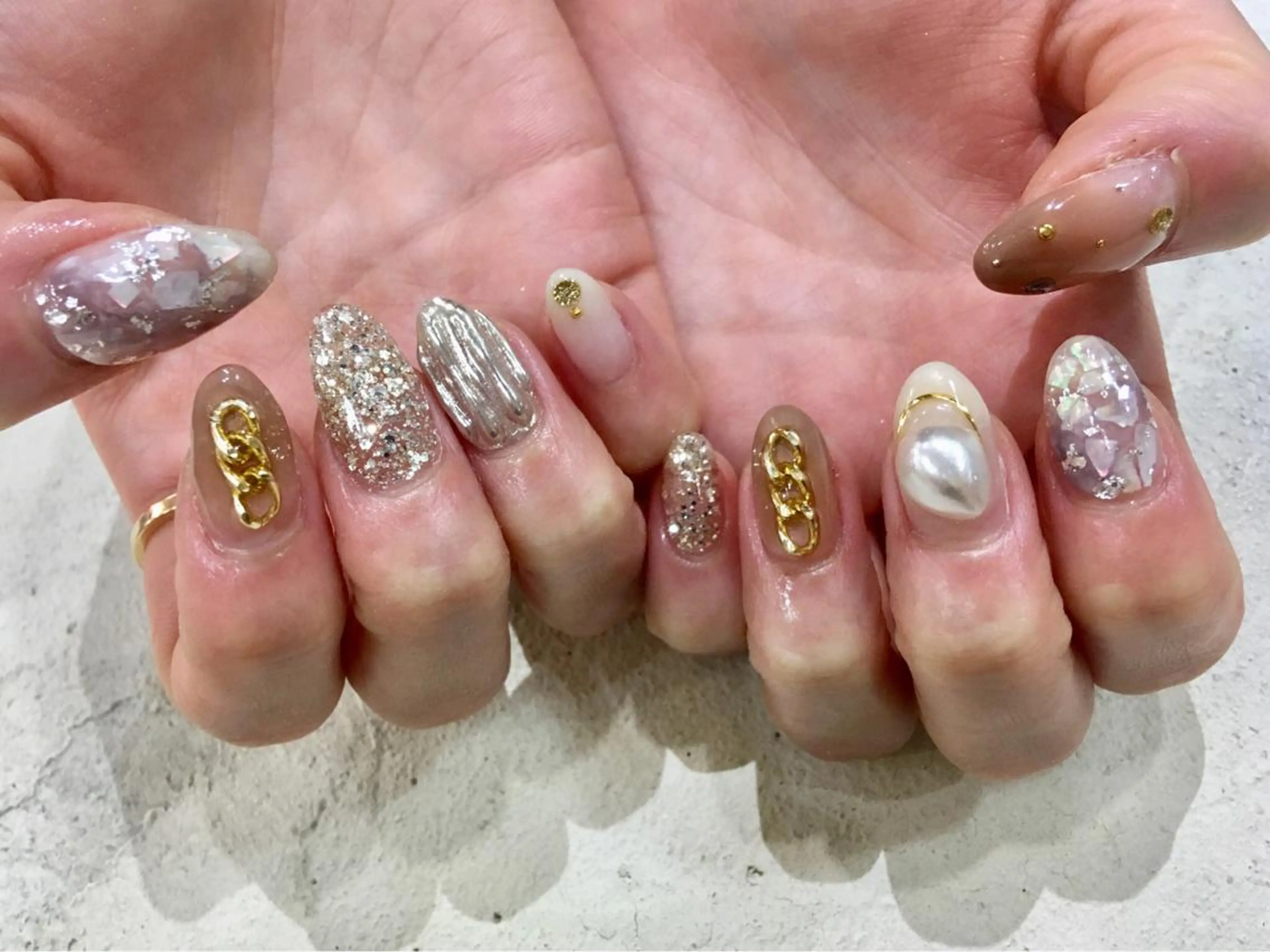 ネイル キラキラネイル 山田 真里のネイルデザイン