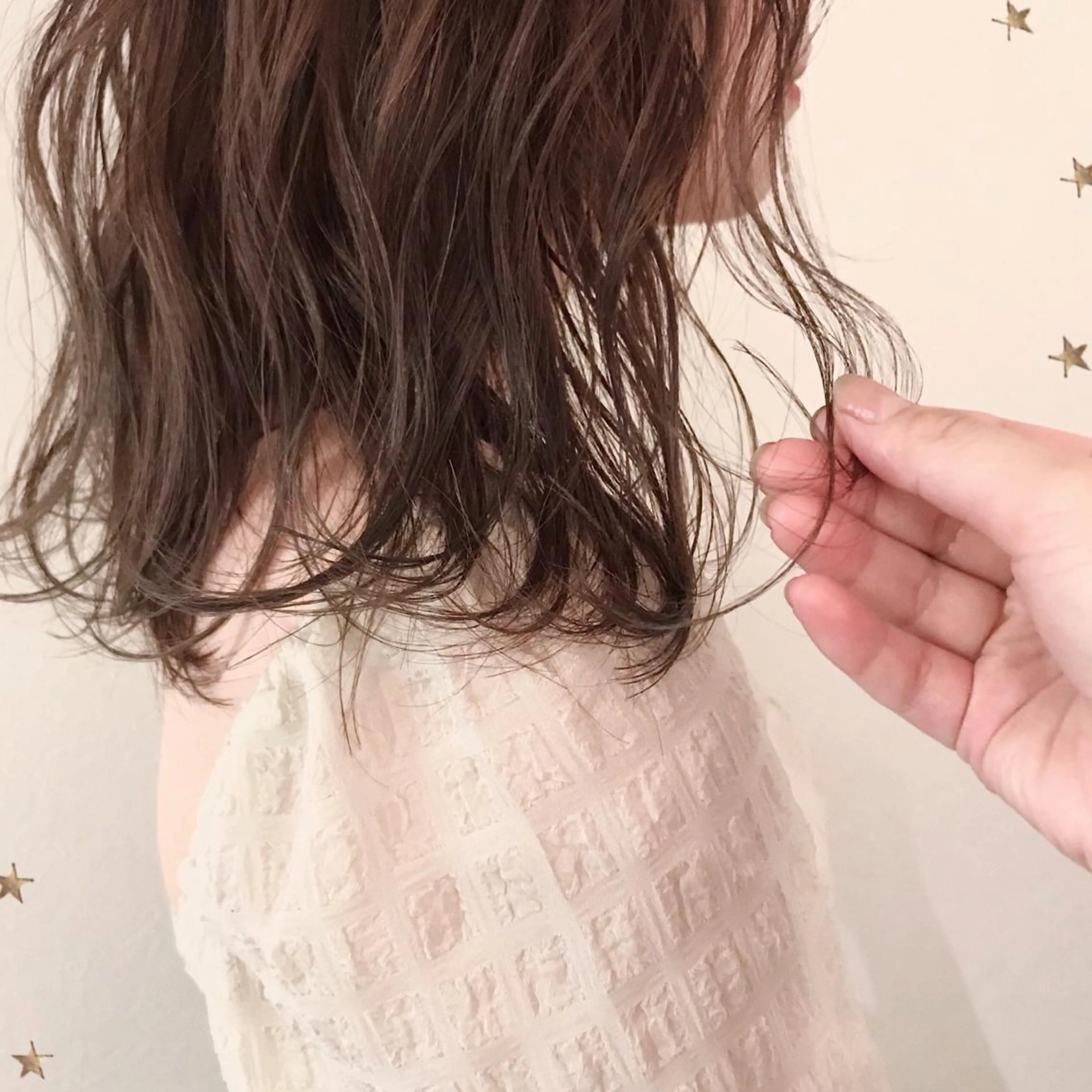 ミディアム カラー 市川 千夏のヘアスタイル