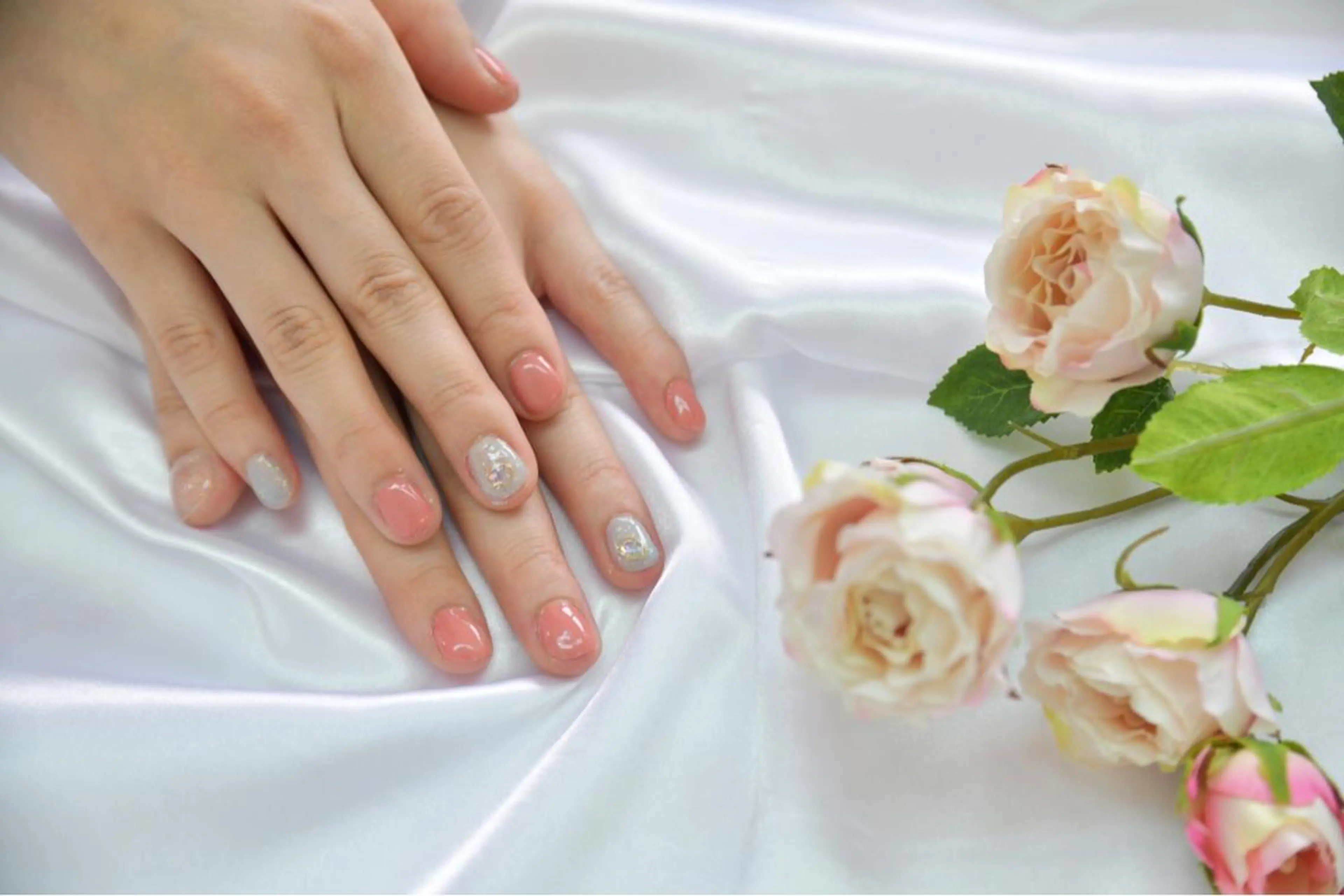 ネイル M MIKIKOのネイルデザイン